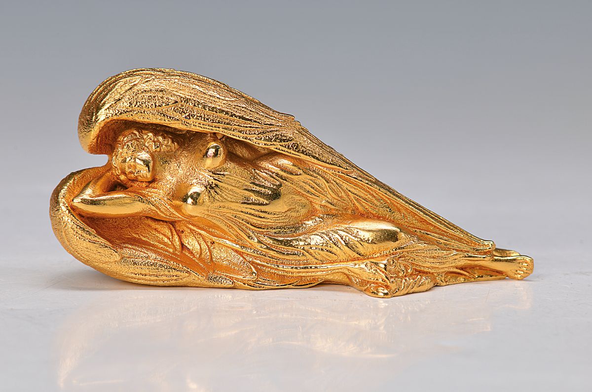 Ernst Fuchs, 1930-2015, Skulptur Schutzengel, goldfarbig, sign., num. 446, L. 10 cm