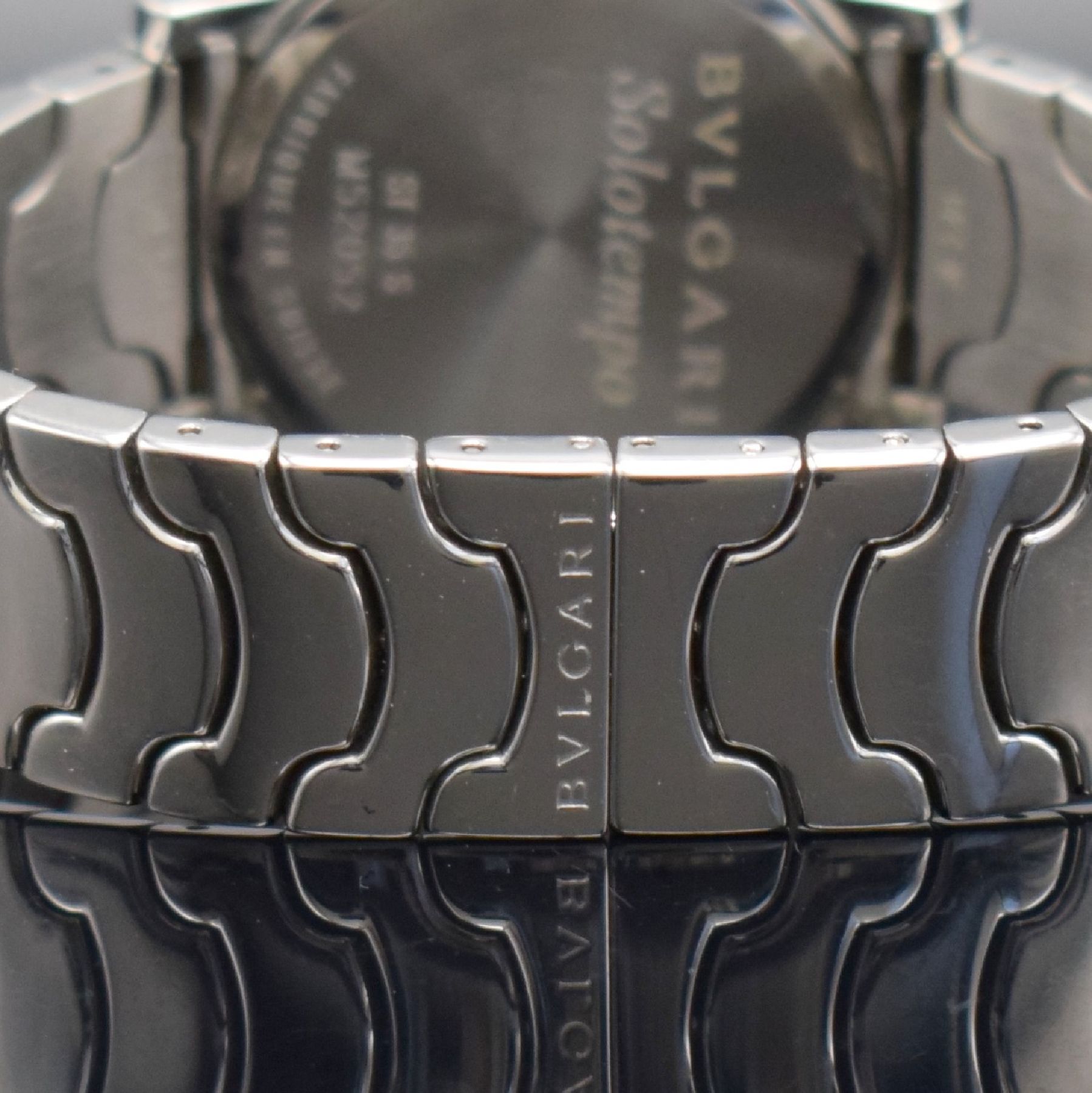 Detail d: BULGARI Team Armbanduhr aus der Serie Solotempo, Schweiz um 2005, quarz, Ref. ST 35 S, Edelstahlgeh., Boden gedr., Gliederband m. dopp. Faltschl., ...