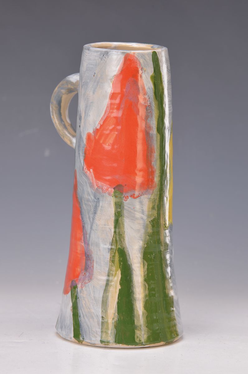 Detail k: Klaus Fussmann, geb. 1938, Velbert, Keramik-Vase, am Boden sign., H. ca. 23 cm, inkl. Buch