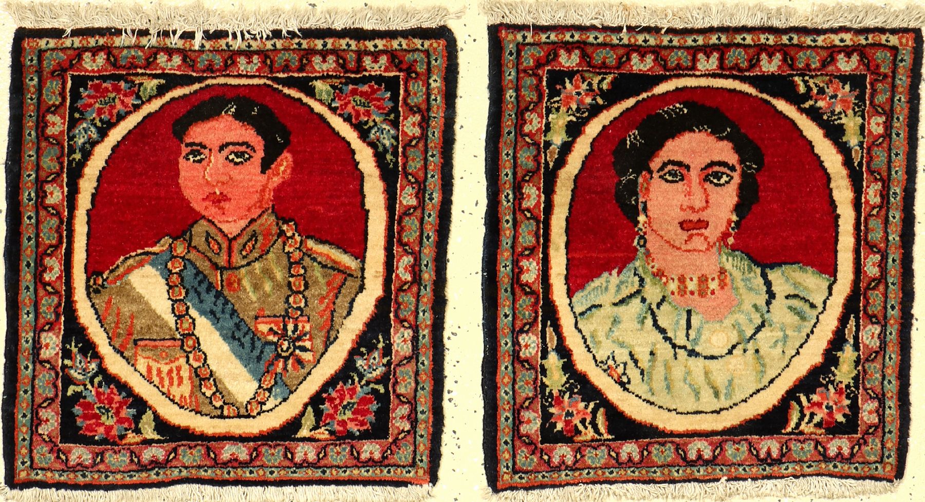 Khorassan Bildteppich (Schah Pahlavi und Soraya), Persien, um 1960, Wolle auf Baumwolle, ca. 50 x 45 cm, ca. 50 x 45 cm, EHZ: 2-3. 1 Paar.