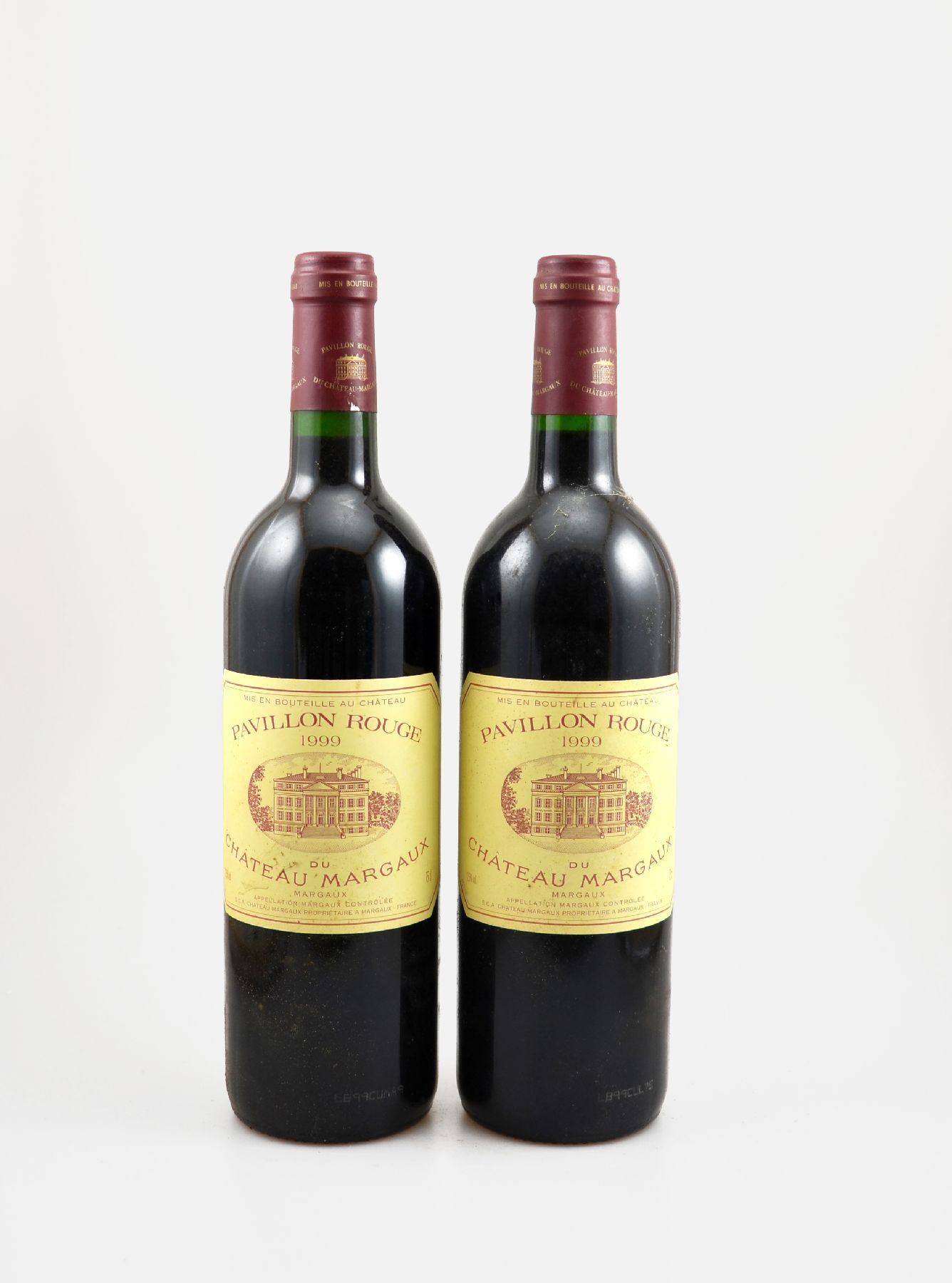 2 Flaschen 1999 Pavillon Rouge du Chateau Margaux, Margaux, 2. Wein von Chateau Margaux, je ca. 75 cl, 12,5 % Vol., Füllstände: je into neck, gute ...