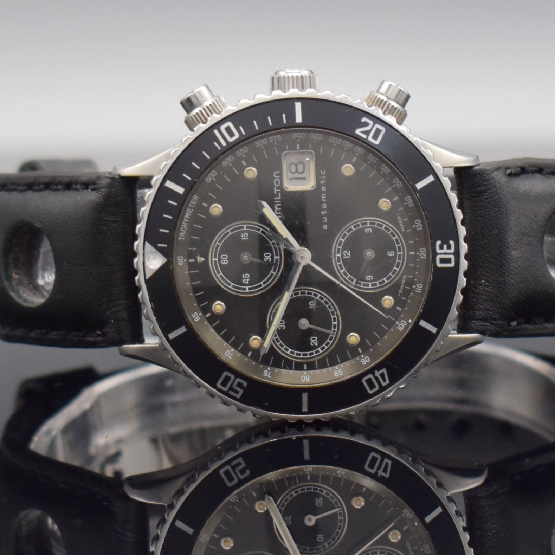 Detail a: HAMILTON HTC Herrenarmbanduhr mit Chronograph, Schweiz um 1985, Automatik, Edelstahlgeh., Boden geschr., eins. drehb. Lünette mit 60- Teilung, ...