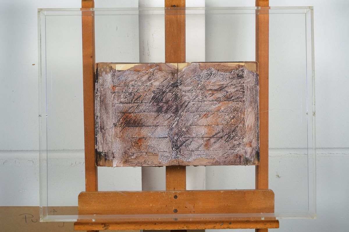 Detail k: Laszlo Lakner, geb. 1936 Budapest, lebt in Berlin, Ingres the painter, Gouache auf den Seiten eines aufgeschlagenen Buches, auf Holzplatte montiert, ...