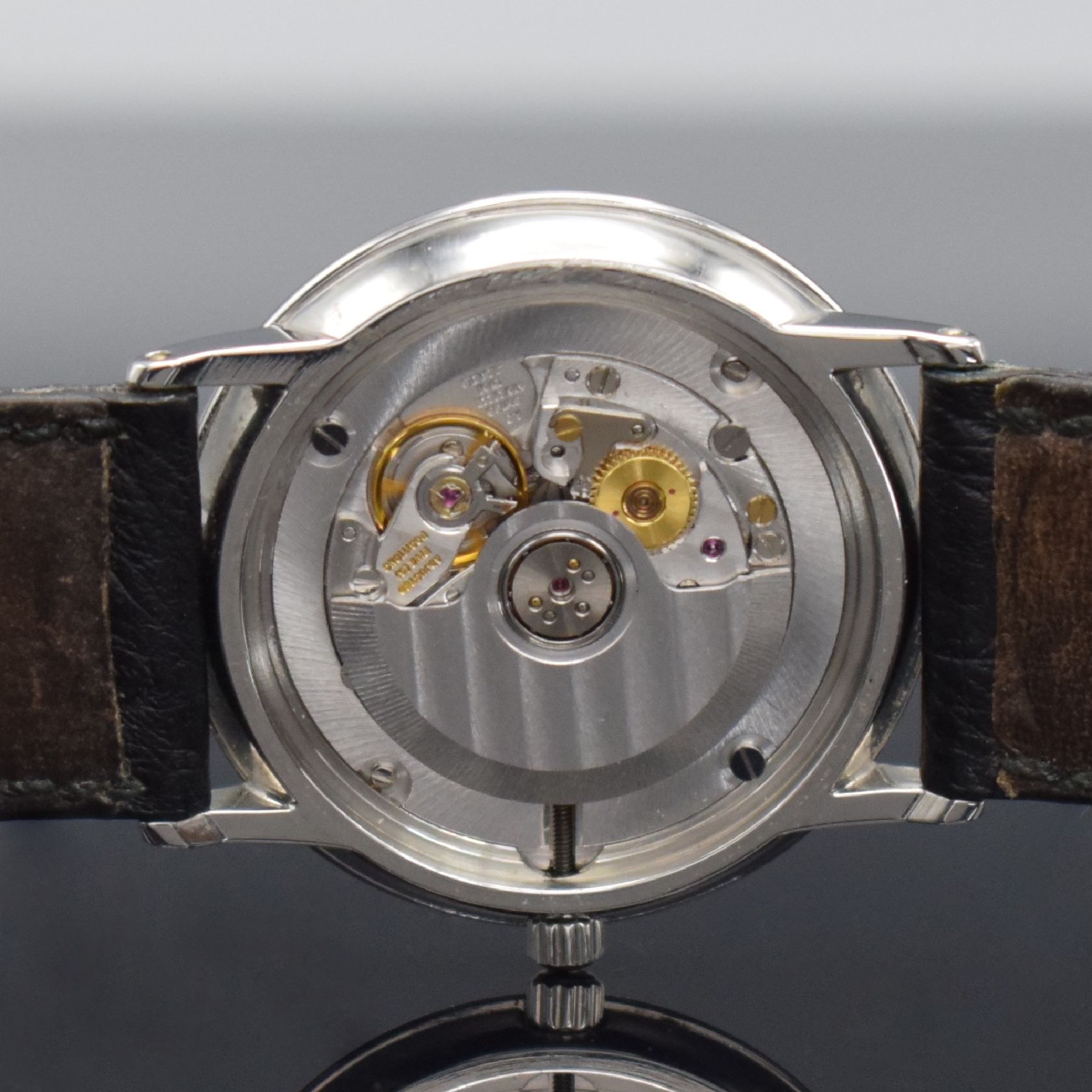 Detail h: BLANCPAIN feine Herrenarmbanduhr, Automatik, Schweiz um 1990, flaches Edelstahlgeh. inkl. Lederband m. orig. Dornschl., Lünette in GG, Boden & ...