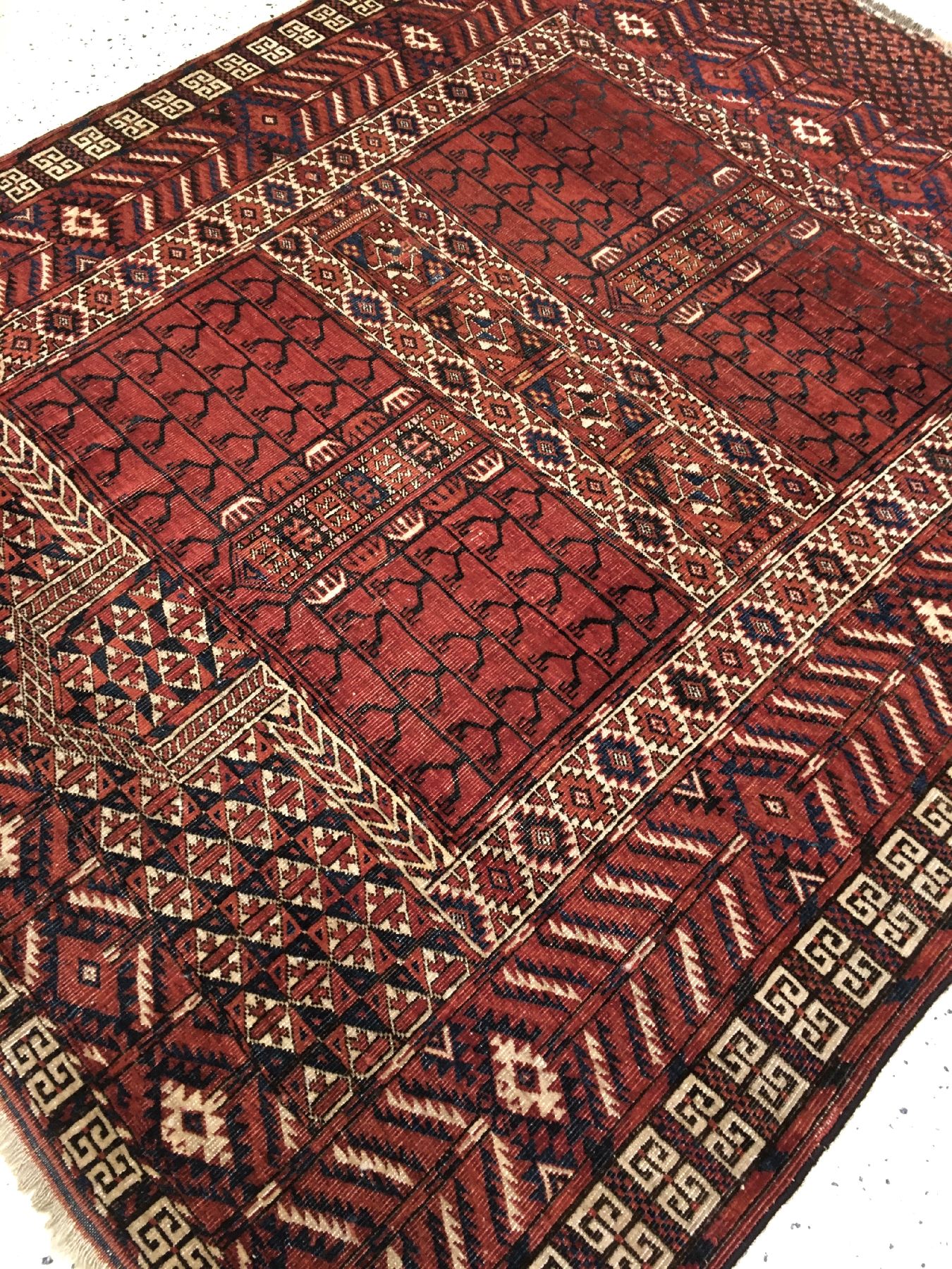 Detail c: Tekke "Engsi" antik, Turkmenistan, 19.Jhd., Wolle geknüpft auf Wolle. Klassischer Tür-Eingangsteppich der Tekke Nomaden mit besonderem ...