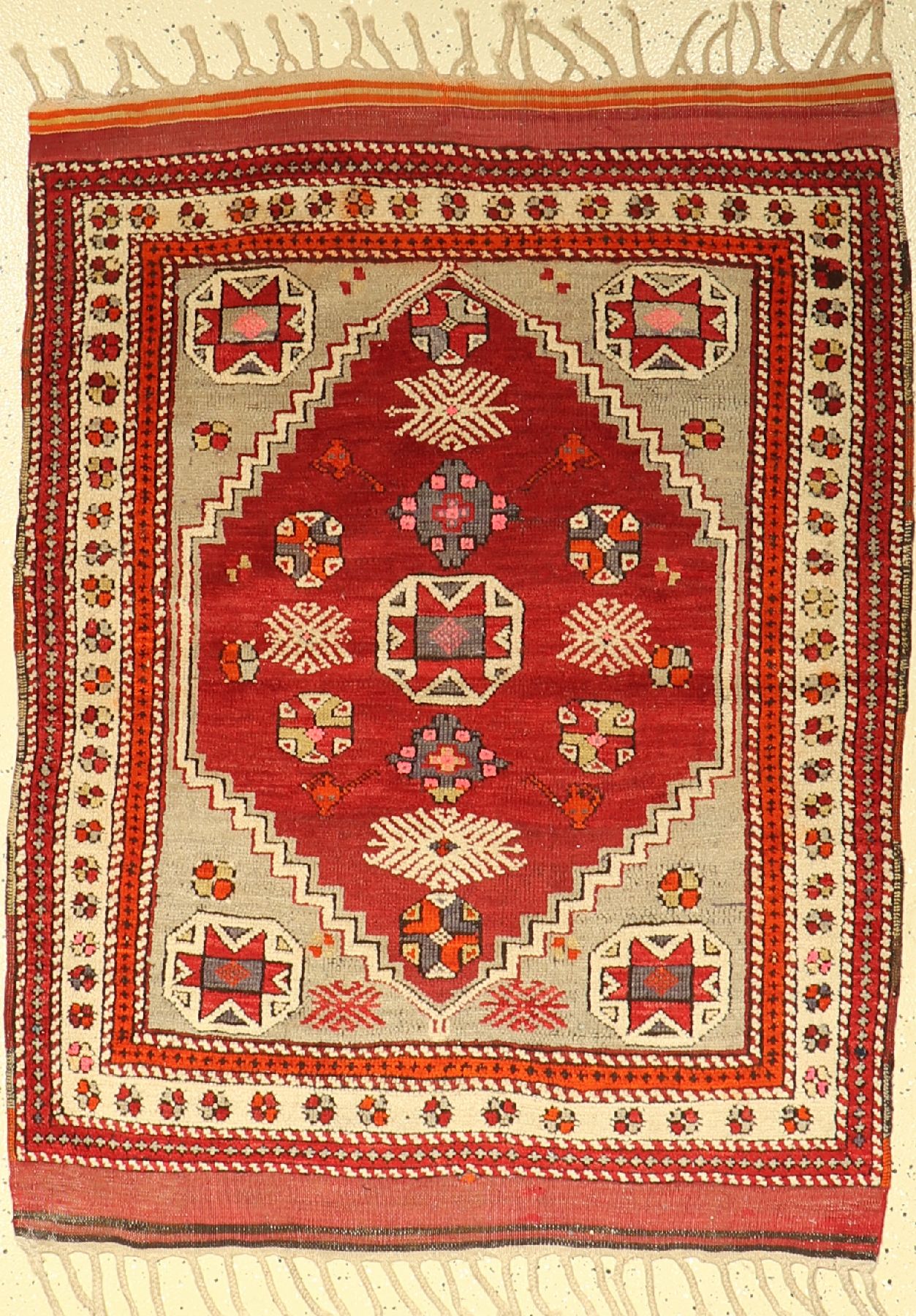 Kozak alt, Türkei, um 1930, Wolle auf Wolle, ca. 118 x 101 cm, EHZ: 2-3