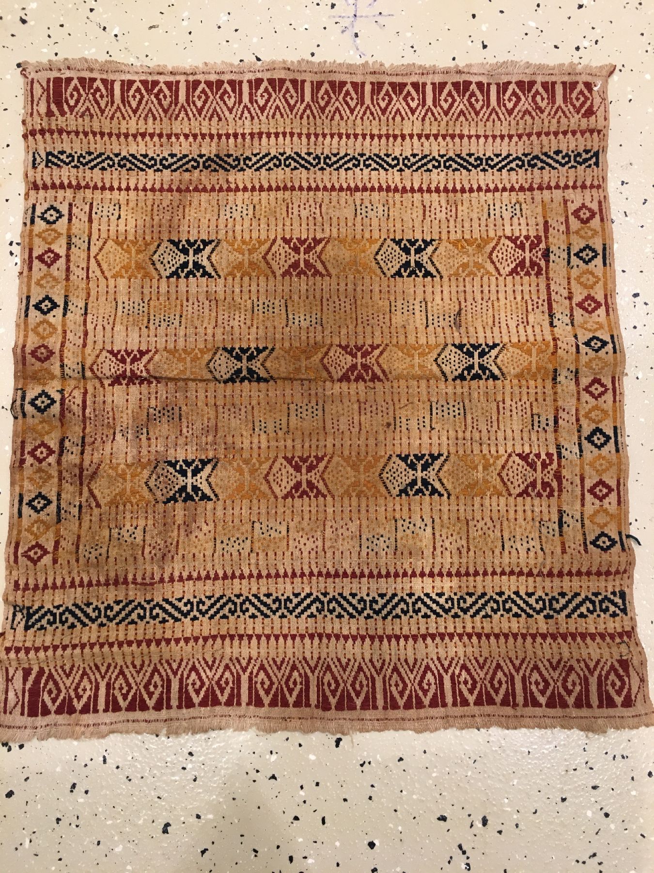 Detail c: (3 Lots) Indonesische Textilien antik, Indonesien, Ende 19.Jhd./Anfang 20.Jhd., Wolle/Baumwolle. Sehr selten, Museumsqualität, ca. 80 x 36 cm, ca. ...