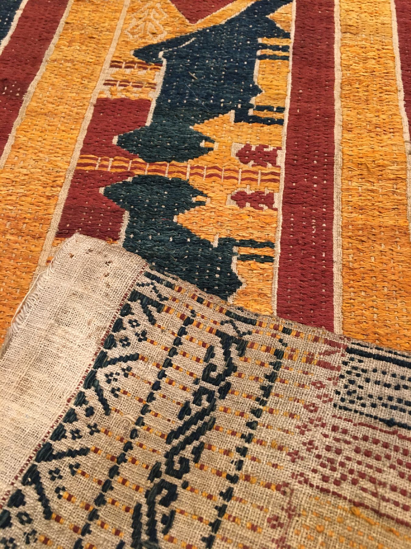 Detail h: (3 Lots) Indonesische Textilien antik, Indonesien, Ende 19.Jhd./Anfang 20.Jhd., Wolle/Baumwolle. Sehr selten, Museumsqualität, ca. 80 x 36 cm, ca. ...