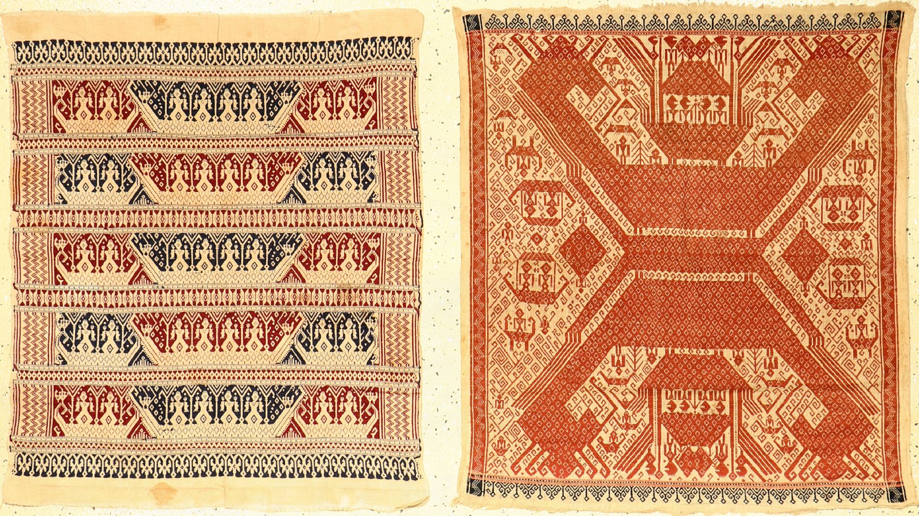 (2 Lots) Indonesische Textilien antik, Indonesien, Ende 19.Jhd./Anfang 20.Jhd., Wolle/Baumwolle. Sehr selten, ca. 86 x 79 cm, ca. 84 x 70 cm, EHZ: ...