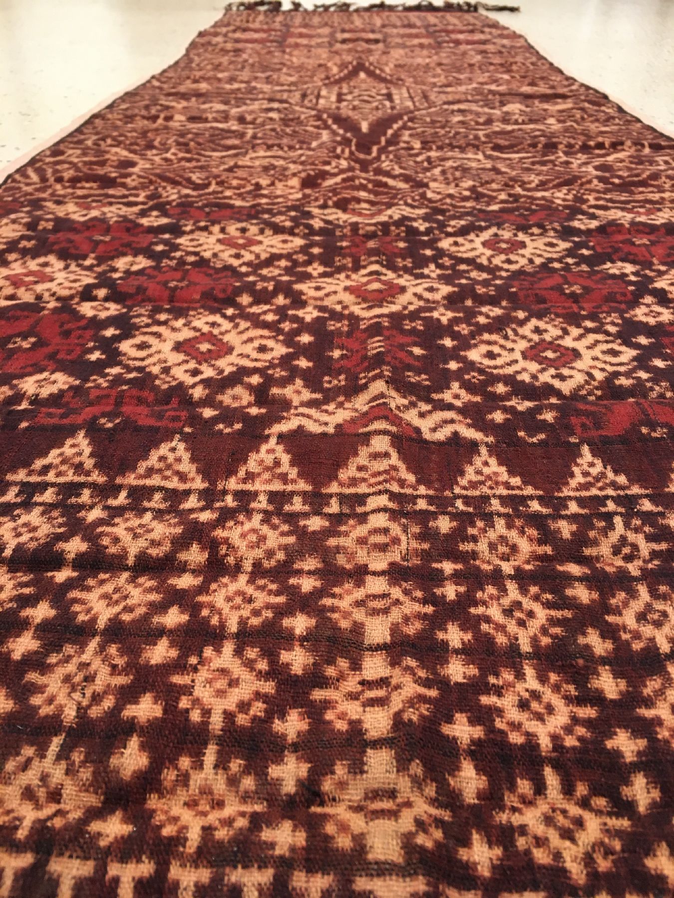 Detail b: Seltenes indonesisches Geringsing Tenganan Bali Textil antik, Indonesien, 19.Jhd., Baumwolle. Sehr selten, Museumsqualität, ca. 196 x 59 cm, EHZ: ...