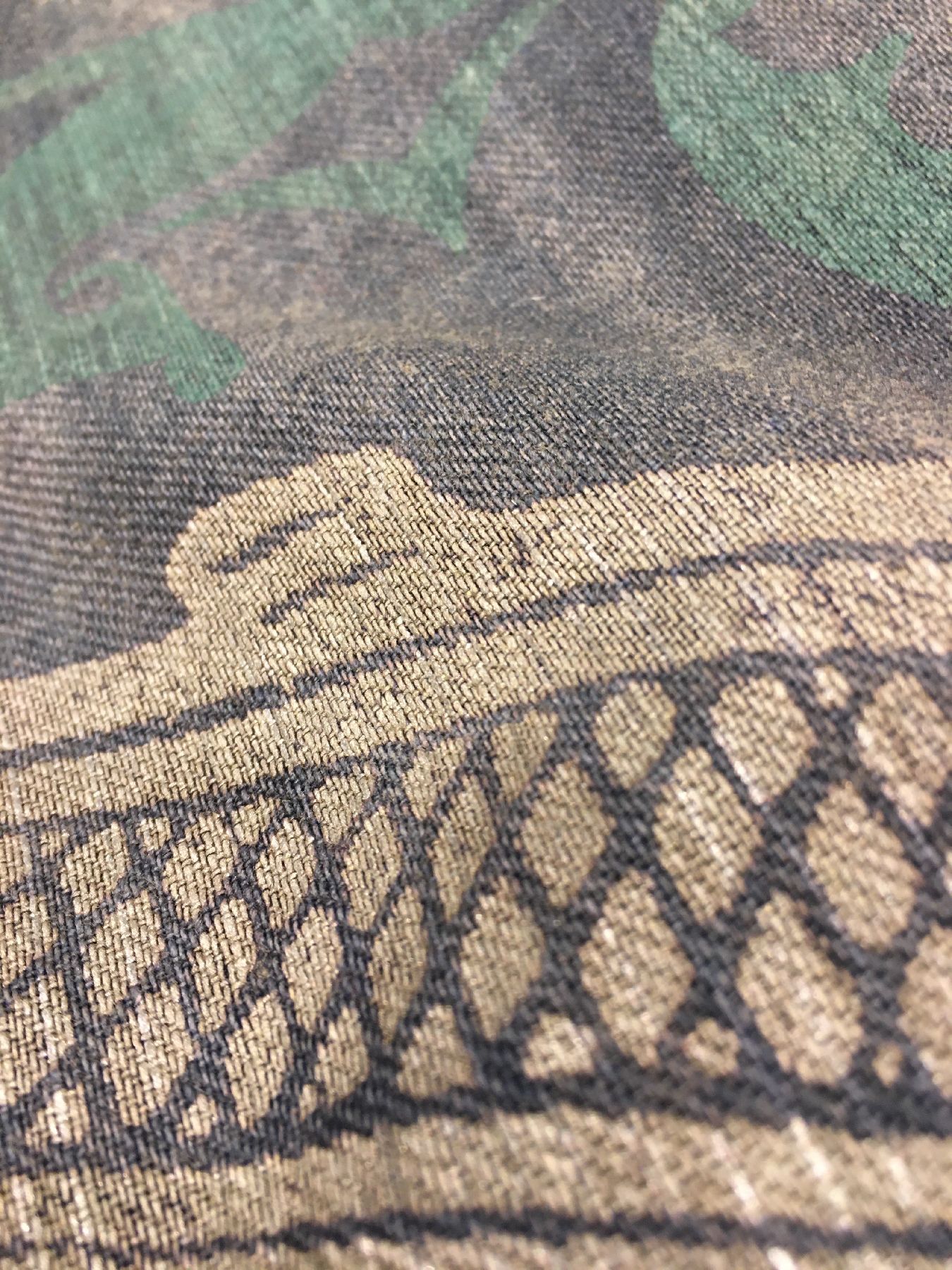 Detail e: Indonesisches Textil (Metallbroschiert) antik, Indonesien, Ende 19.Jhd./Anfang 20.Jhd., Metall/Seide/Baumwolle. Absolute Rarität, museal, ca. 141 x ...