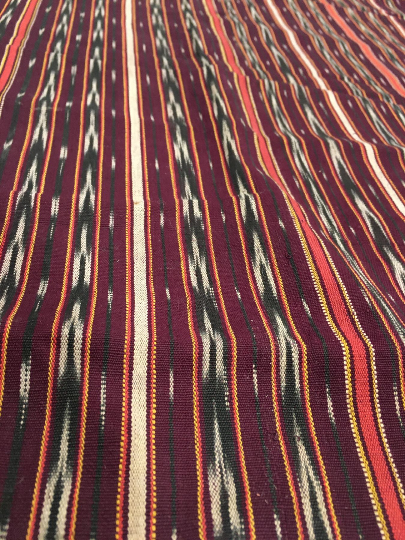 Detail c: (4 Lots) Indonesische Textilien antik, Indonesien, Ende 19.Jhd./Anfang 20.Jhd., Wolle/Baumwolle. Selten, Sammlerstück, ca. 184 x 78 cm, ca. 164 x ...