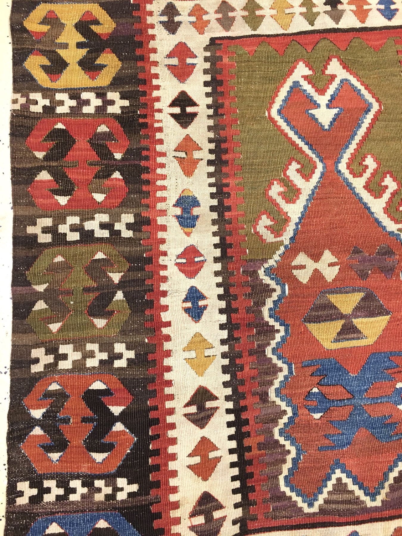 Detail f: Seltener Obruk "Gebets-Kelim" antik, Zentralanatolien Konya-Gebiet, Mitte 19.Jhd., Wolle gewebt auf Wolle. Rarer Gebets-Kelim aus der ...
