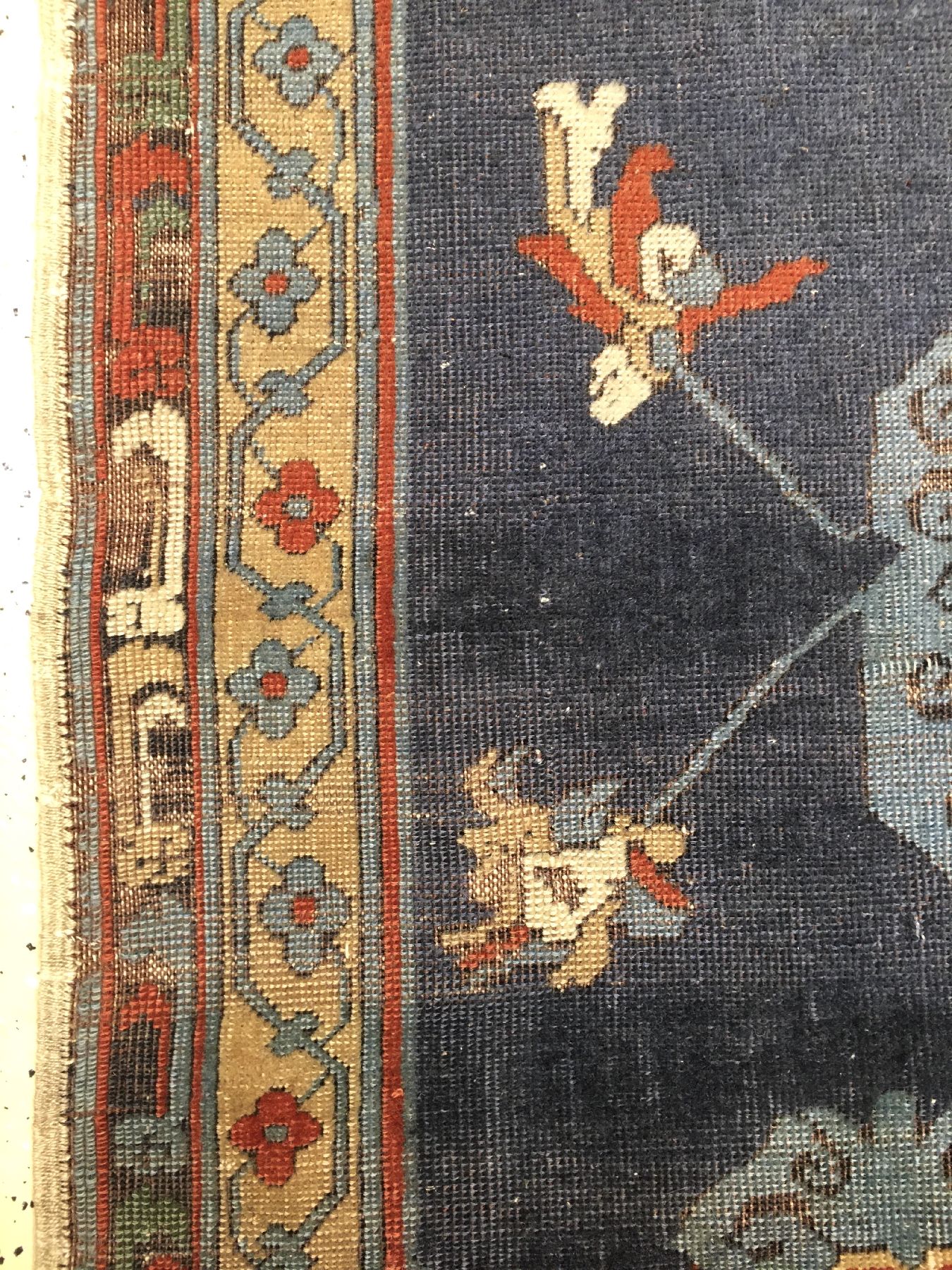 Detail f: "Theodor Tuduc" Uschak "Gebetsteppich" alt, Rumänien Bukarest, um 1925, Wolle geknüpft auf Wolle. Theodor Tuduc war zu seiner ...