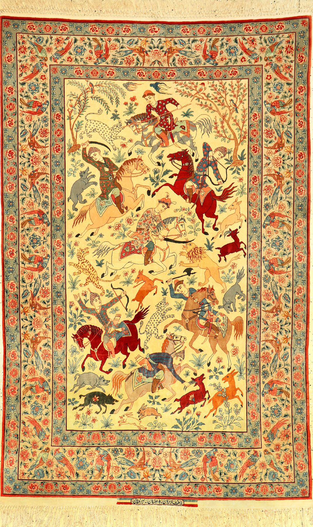 Sehr feiner Esfahan "Seirafian" alt (The Hunting) "Signiert", Zentralpersien, um 1950, Korkwolle geknüpft auf Seidenkette. ...