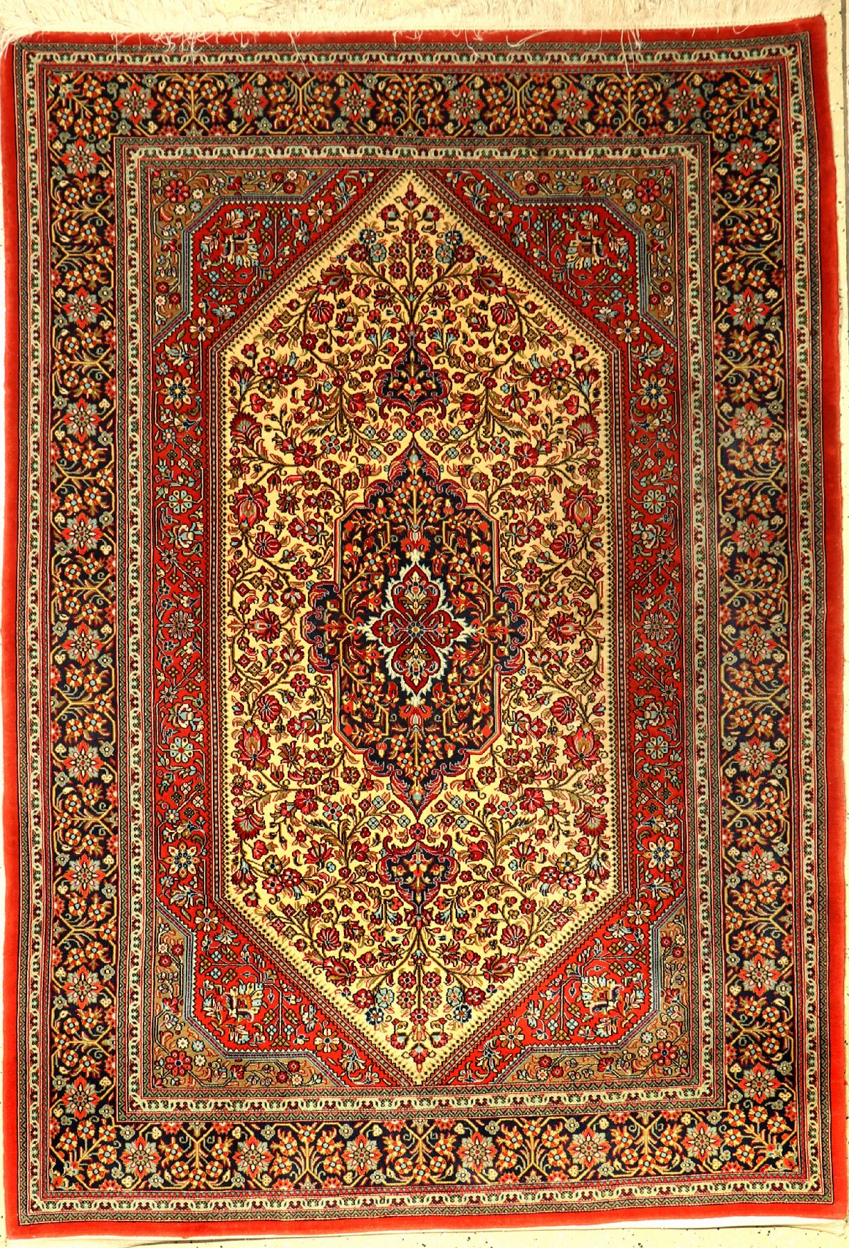 Ghom Kork fein, Persien, ca. 30 Jahre, Korkwolle, ca. 195 x 134 cm, EHZ: 2