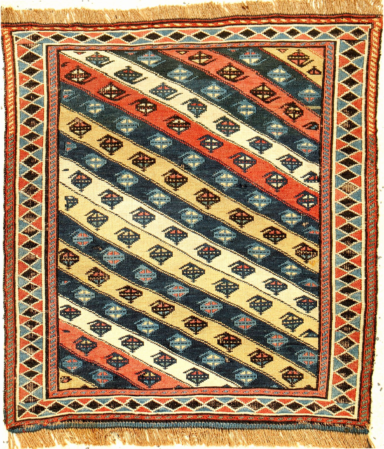 Feine Azeri "Taschenfront" Sumakh antik, Südkaukasus Azerbaijan, Ende 19.Jhd., Wolle gewebt auf Wolle. Fein gewebte Taschenfront mit ...