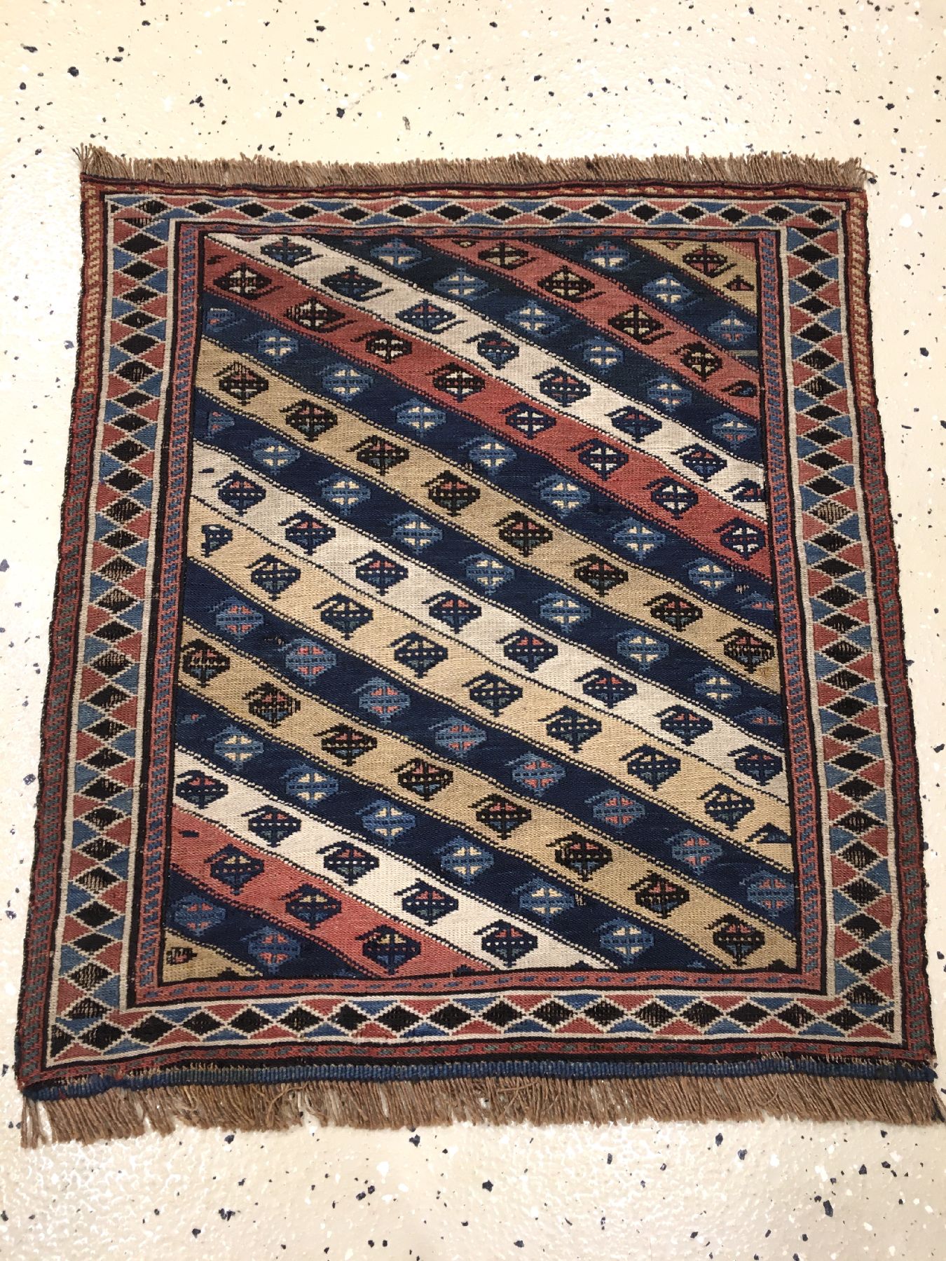 Detail a: Feine Azeri "Taschenfront" Sumakh antik, Südkaukasus Azerbaijan, Ende 19.Jhd., Wolle gewebt auf Wolle. Fein gewebte Taschenfront mit ...