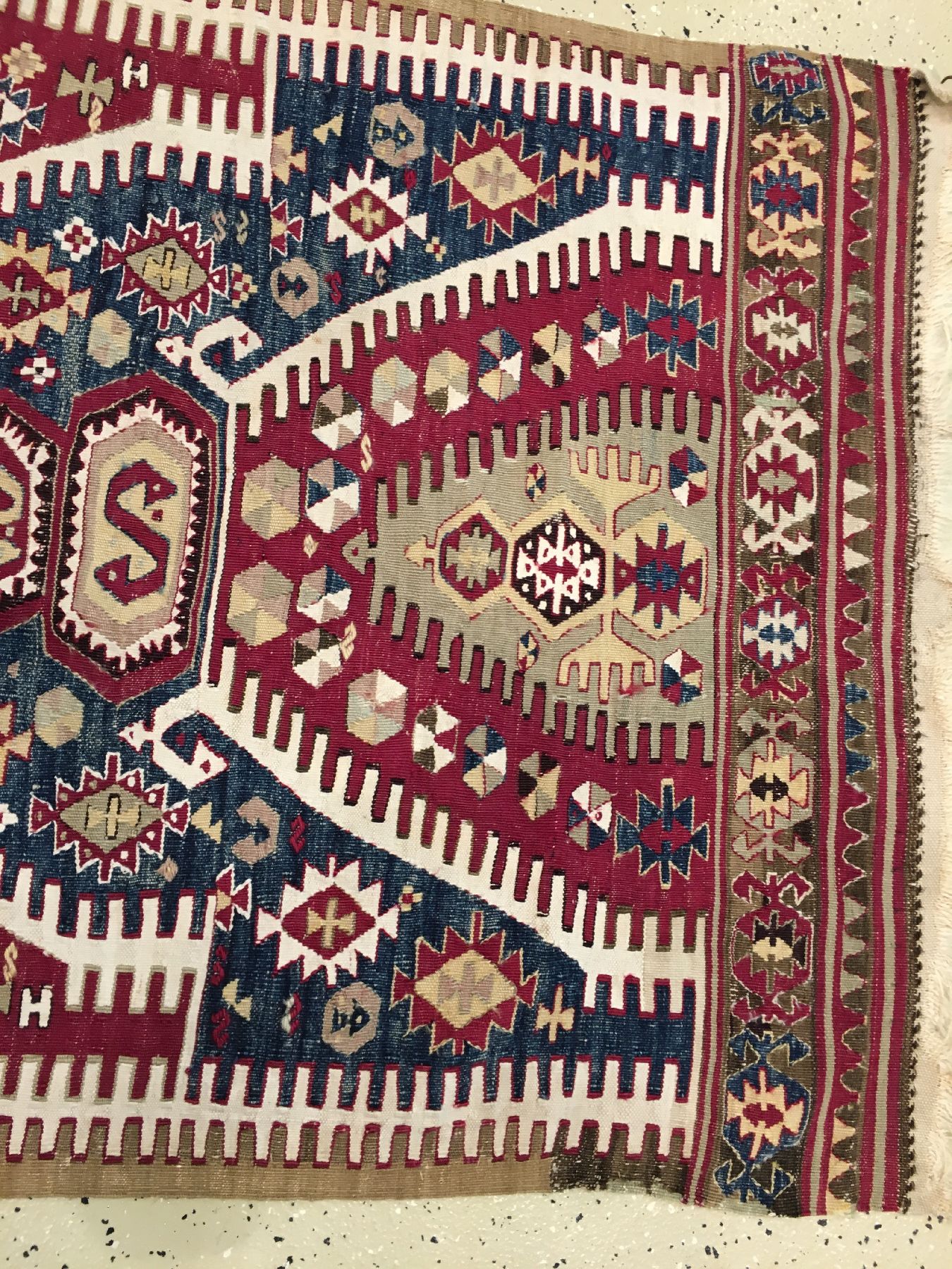 Detail g: Feiner Ostanatolischer "Gebetskelim" antik, Ostanatolien, Ende 19.Jhd., Wolle mit weißen Baumwoll-Highlights gewebt auf Wolle. Seltener ...