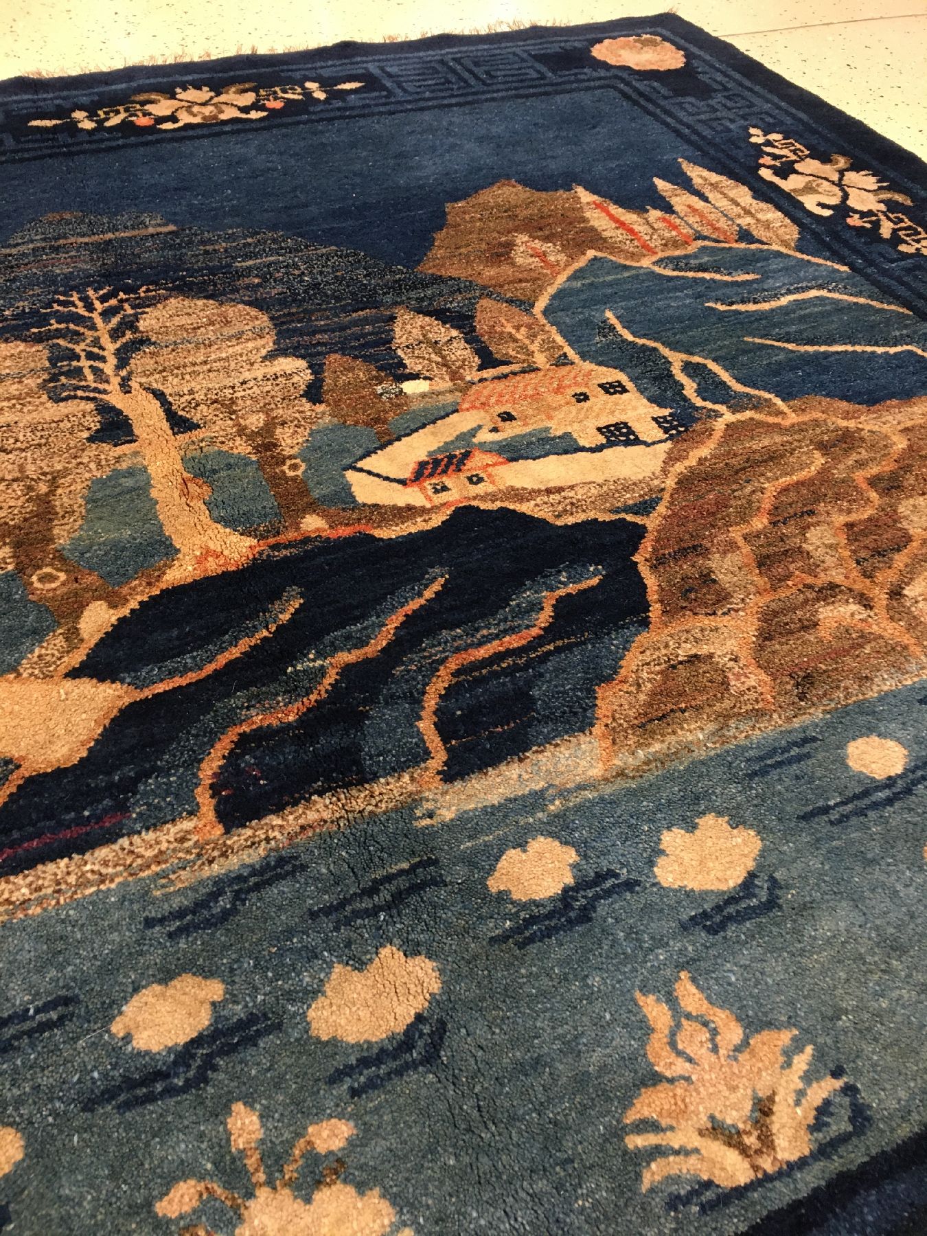 Detail c: Seltener Pao Tao "Bildteppich" antik, Nordostchina, um 1900, Wolle geknüpft auf Baumwolle. Großformatiger Pao Tao mit chinesischer ...