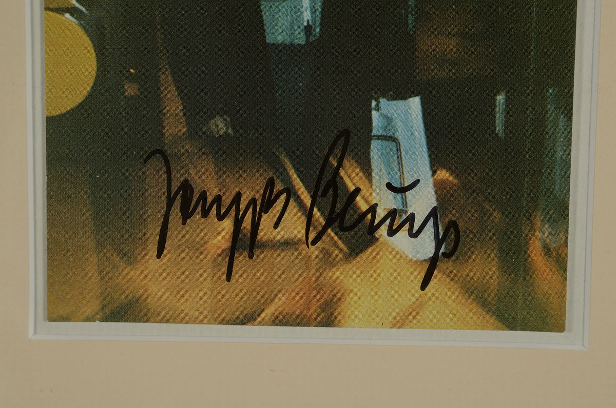 Detail a: Joseph Beuys, 1921-1986, Multiple, handsigniert, "Beuys in Ost Berlin" 1982, Hrsg. Edition Staeck Heidelberg, unter Glas, Rahmen, 10 x ...