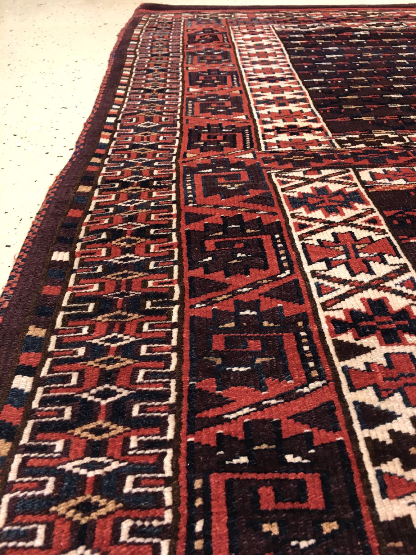 Detail g: Yomud "Engsi" antik, Turkmenistan, 19.Jhd., Wolle geknüpft auf Wolle. Türteppich der Yomuden mit Balkenkreuz-Muster und turkmenischer ...