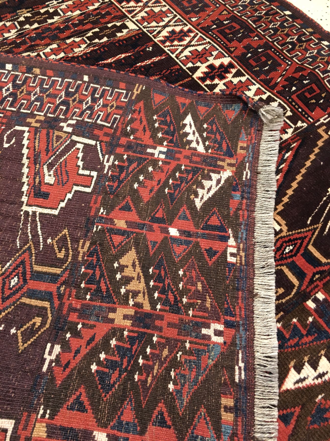 Detail h: Yomud "Engsi" antik, Turkmenistan, 19.Jhd., Wolle geknüpft auf Wolle. Türteppich der Yomuden mit Balkenkreuz-Muster und turkmenischer ...