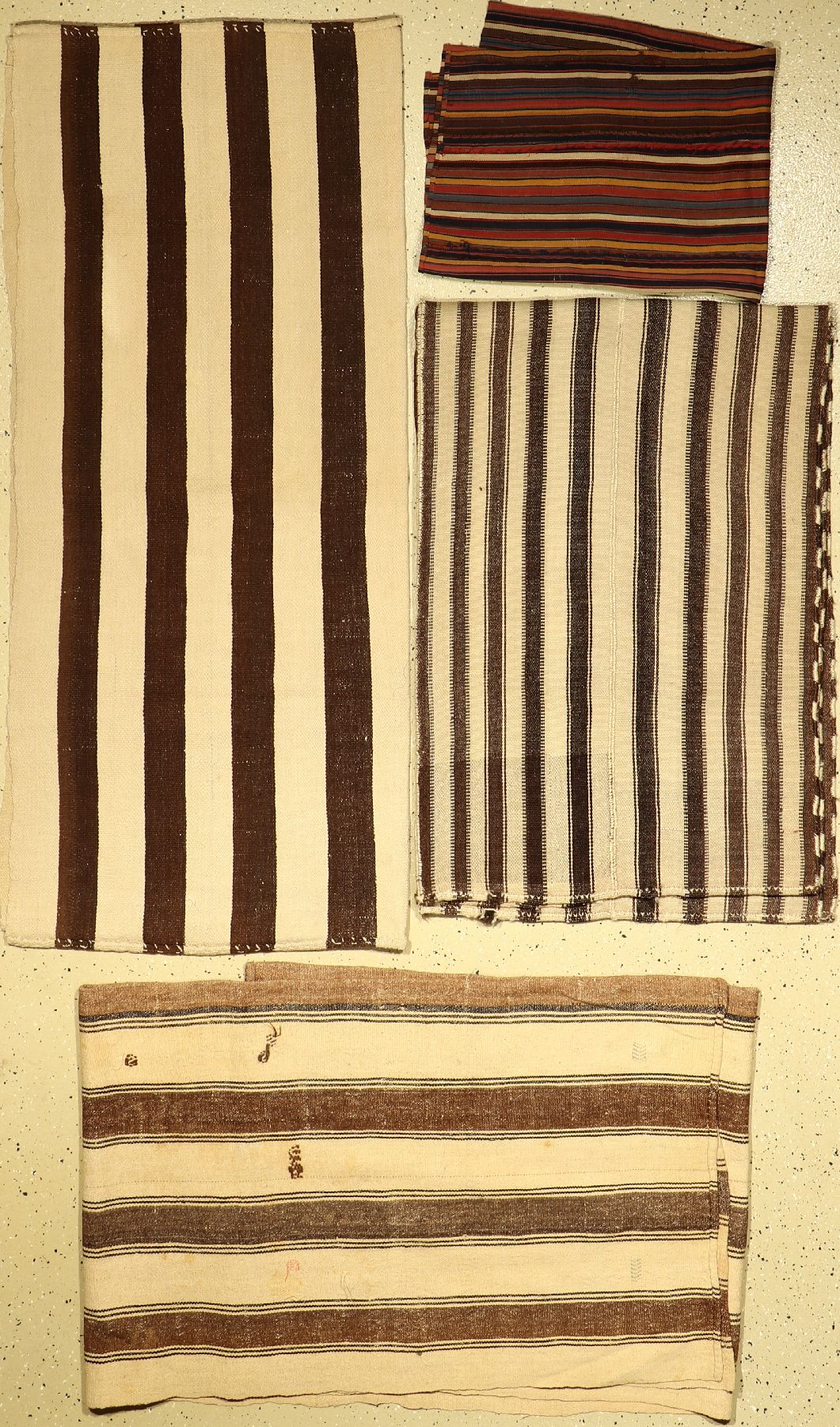 (4 Lots) Gestreifte Flachgewebe alt, Türkei/Persien, um 1920/1950, Wolle auf Wolle. EHZ: 3.