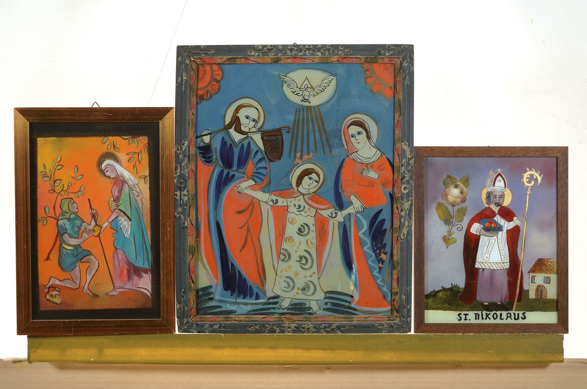 4 Hinterglasmalereien als Votivbilder, süddeutsch, um 1910-20, H. Familie unter dem Heiligen Geist, ca. 42x34cm; Hl. Nikolaus ca. 27x22cm; Hl. ...