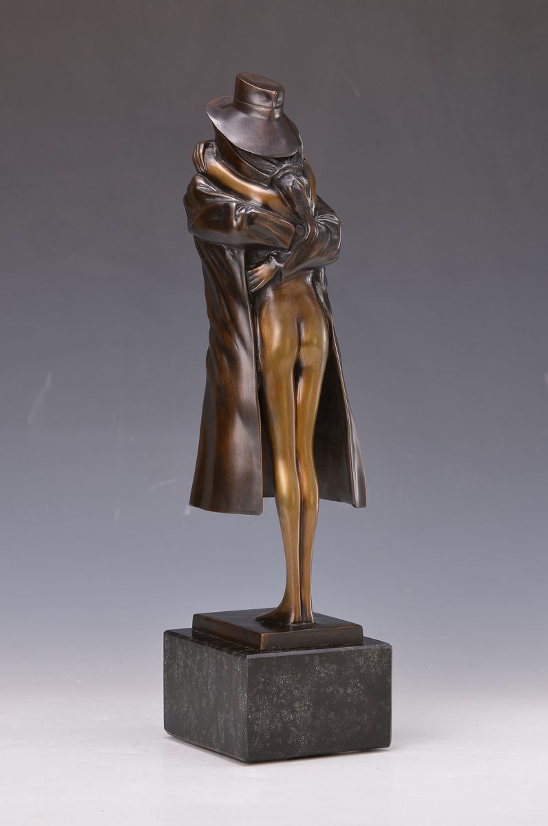 Detail k: Bruno Bruni, geb. 1935 Gradara, Bronzeskulptur, "Amanti", patiniert, signiert und num. 187/650, Ara-Kunst Gießerstempel, H. ca. 40 cm ...
