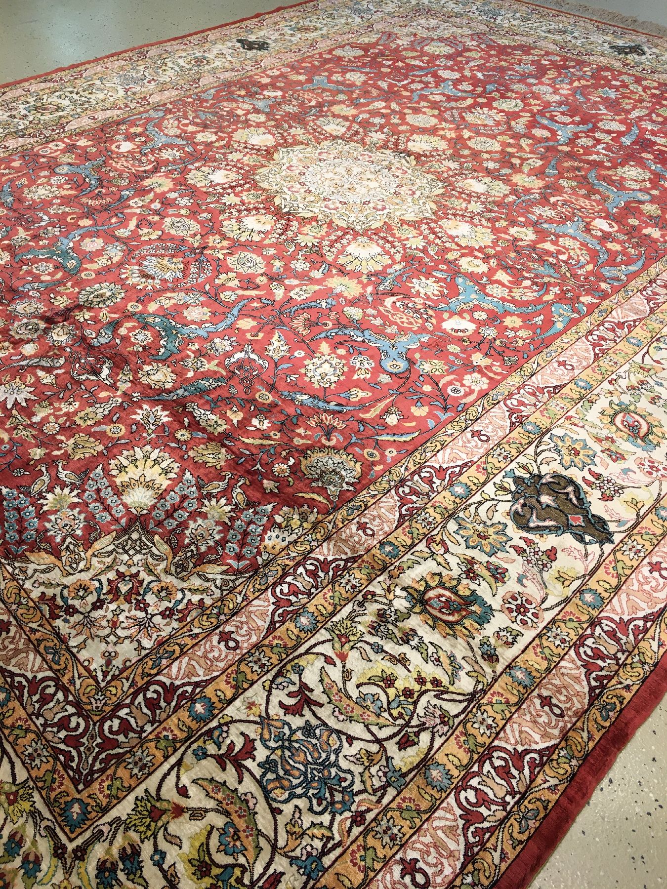 Detail g: Feiner großer Seiden Istanbul alt mit Metallbrokat, Türkei, um 1940/1950, reine Naturseide mit Metallbrokat/original hellgrüne Abschlüße und ...