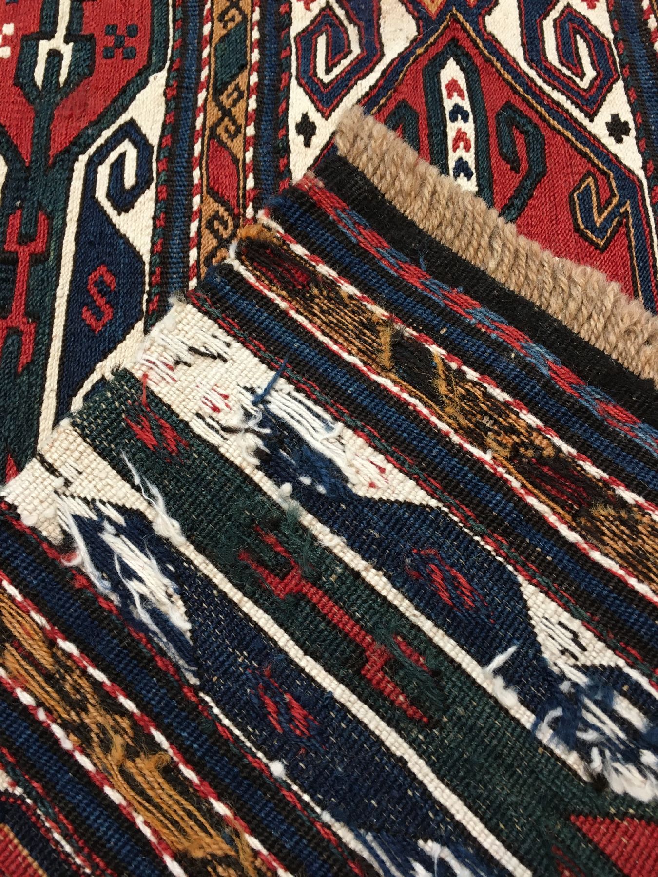 Detail h: (2 Lots) Schahsavan Sumakh "Mafrasch-Seiten" antik, Nordwestpersien, 19.Jhd., Wolle mit weißen Baumwoll-Highlights gewebt auf Wolle. Zwei ...