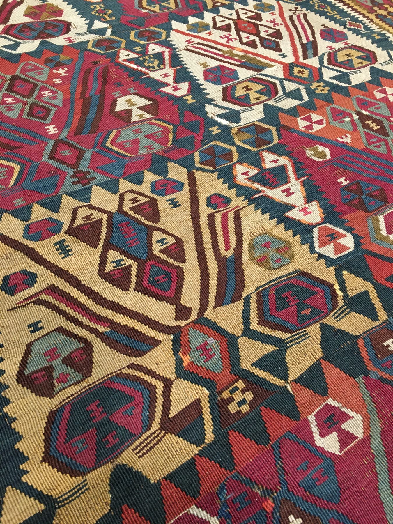 Detail c: Seltener Nordostanatolischer "Kelim" antik, Nordostanatolien Kagizman, 19.Jhd., Wolle gewebt auf Wolle. Nordostanatolischer Kelim mit ...