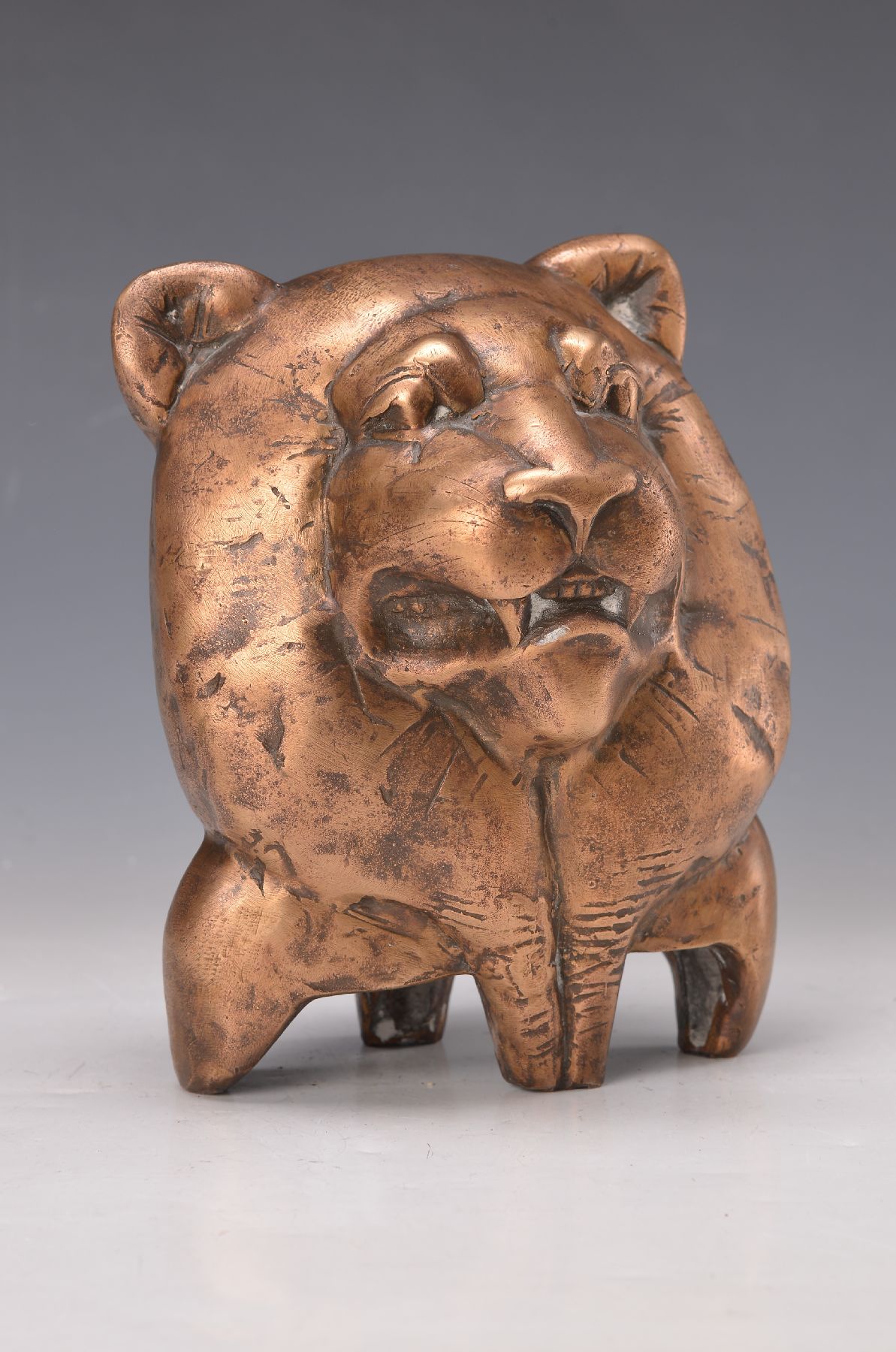 Gernot Rumpf, geb. 1941 Kaiserslautern, Löwen-Vater, Bronzeskulptur, datiert AD 2003, signiert, bez. EA, Monogramm, ca. 20 x 16 cm, ein Teil aus der ...