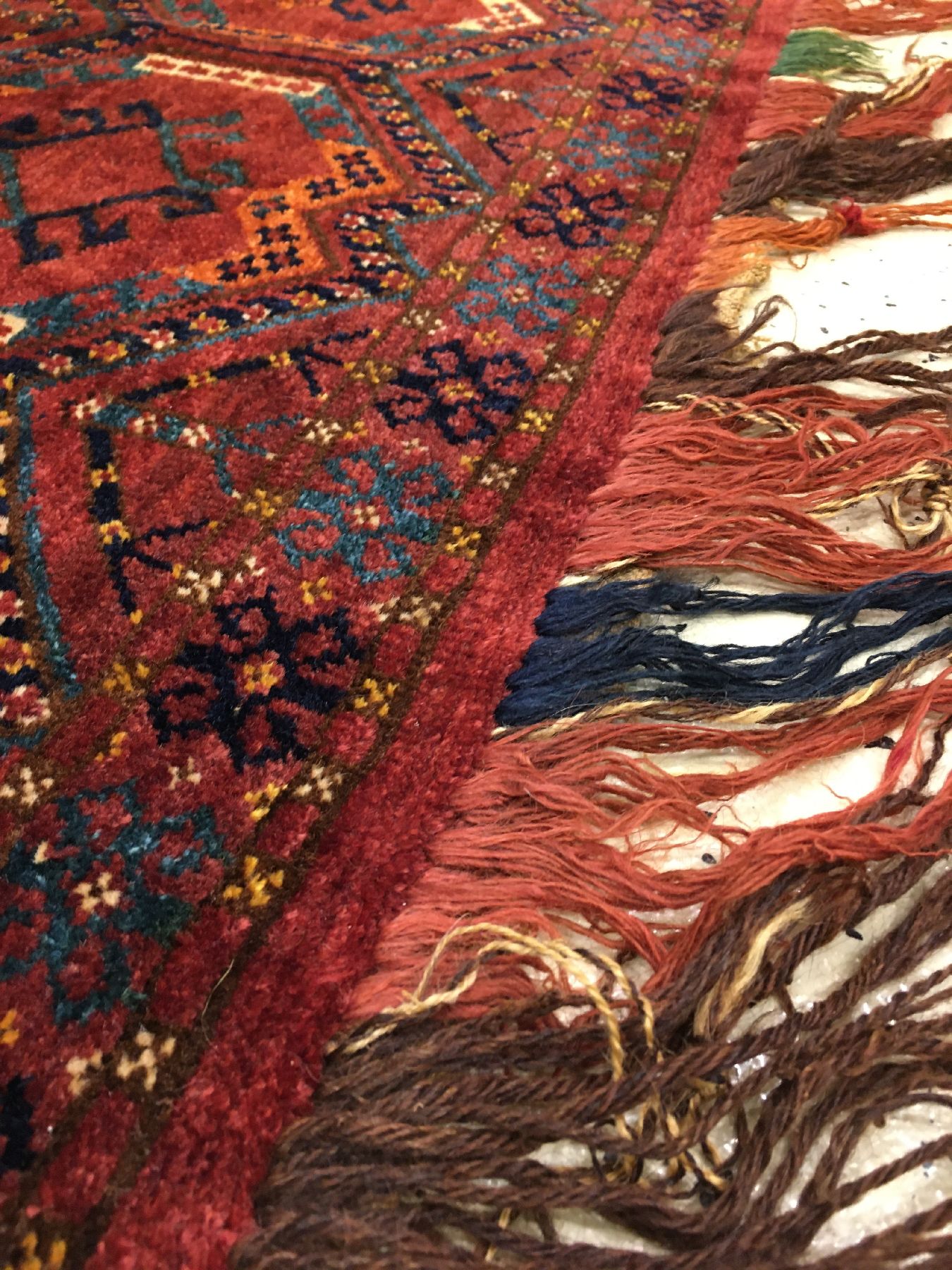 Detail e: Feine Ersari "Jollar" antik, Turkmenistan Amu-Darja, 19.Jhd., Wolle geknüpft auf Wolle. Großer Ersari Schmuckbehang mit sogenannten ...
