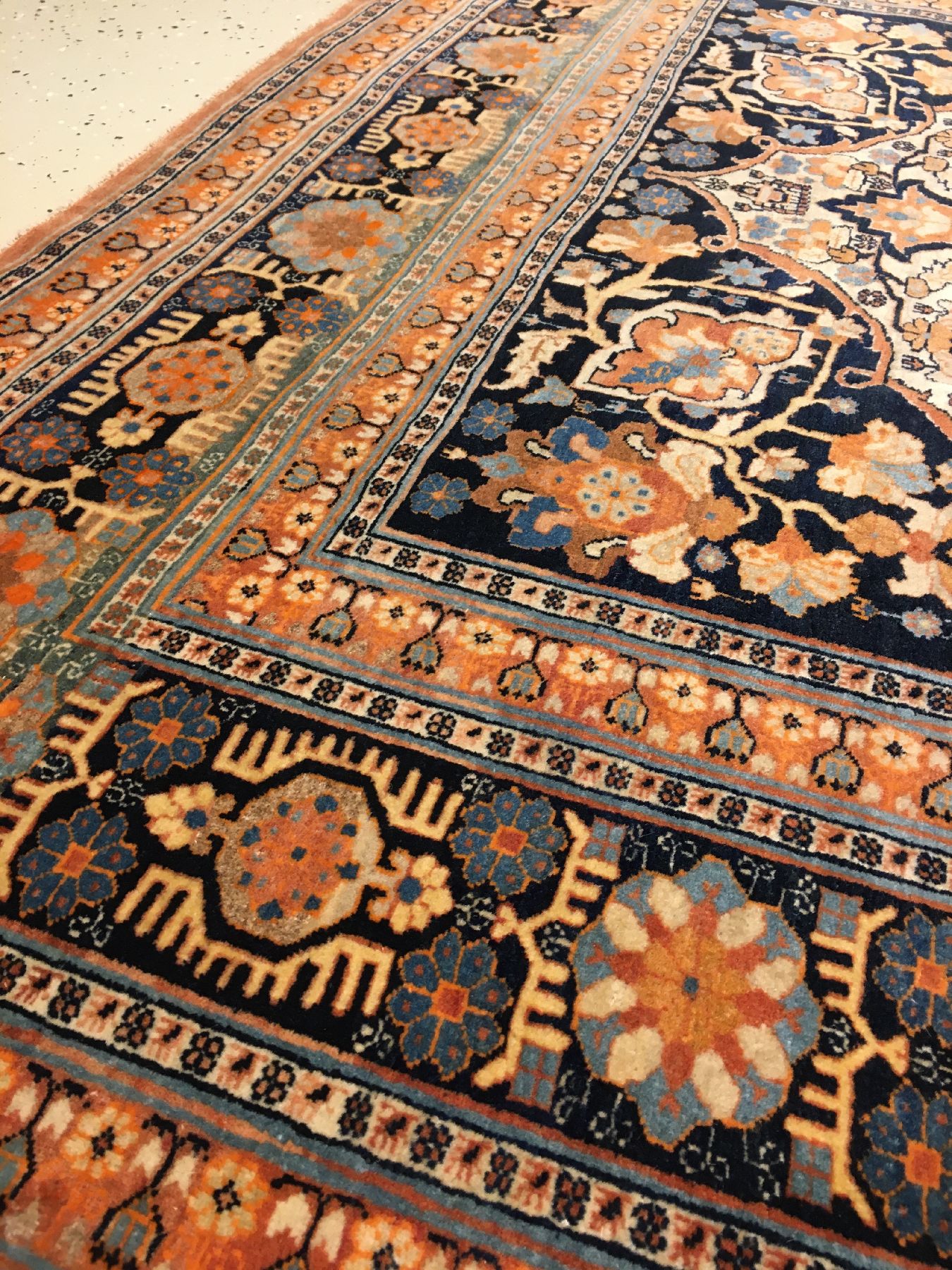 Detail g: Sehr feiner Täbriz "Hadji-Jalili" antik, Nordwestpersien, 19.Jhd., Korkwolle geknüpft auf Baumwolle. Bemerkenswert fein geknüpfter ...