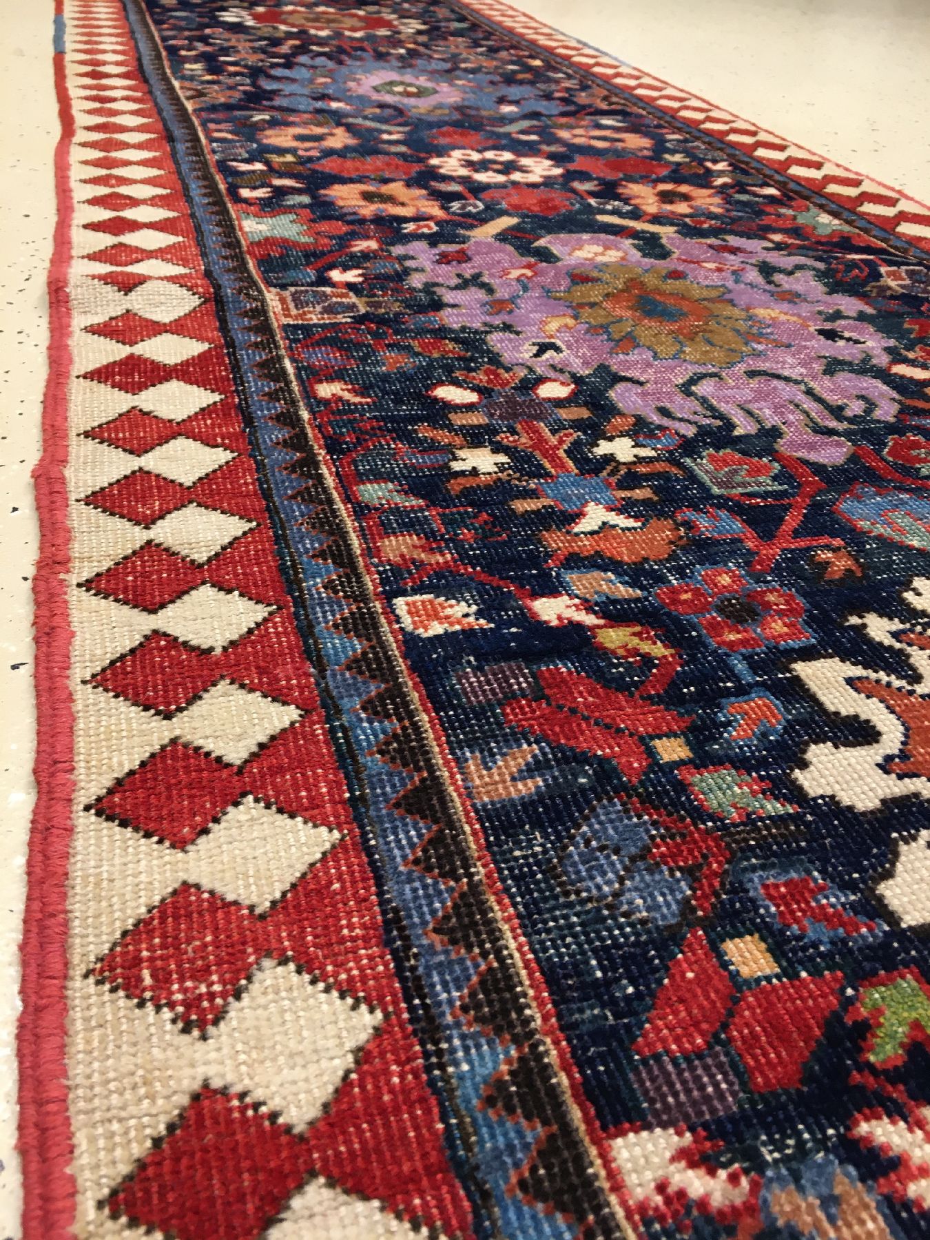 Detail e: Frühe Azeri "Galerie" antik, Nordwestpersien, um 1800, Wolle geknüpft auf Baumwolle. Sehr seltene und frühe Azeri Galerie mit Palmetten ...