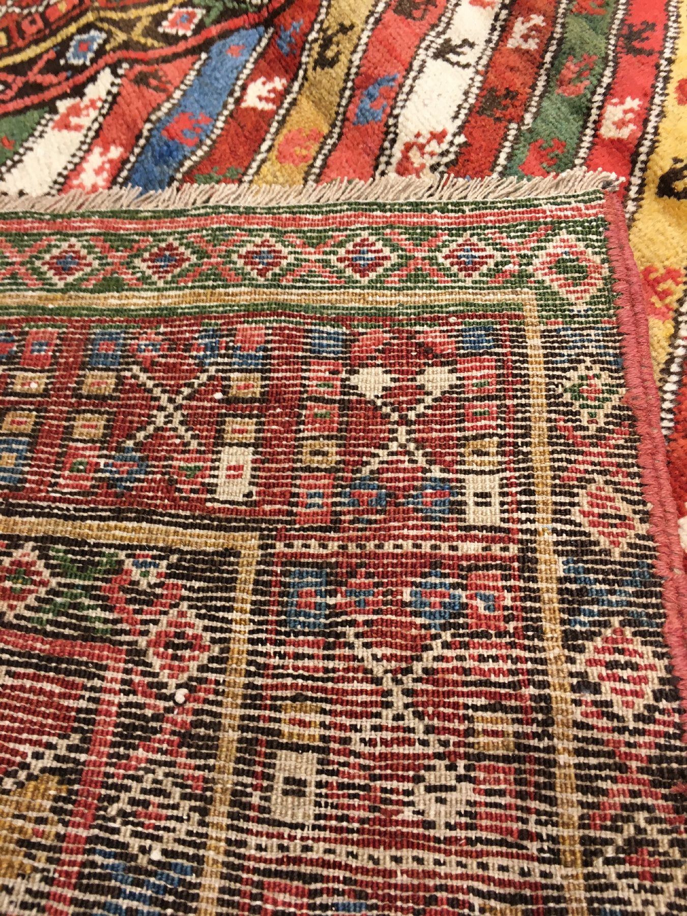 Detail h: Kurdische "Galerie" antik, Nordwestpersien, 19.Jhd., Wolle geknüpft auf Baumwolle. Seltener kurdischer Teppich mit bunt gestreiften Feld ...