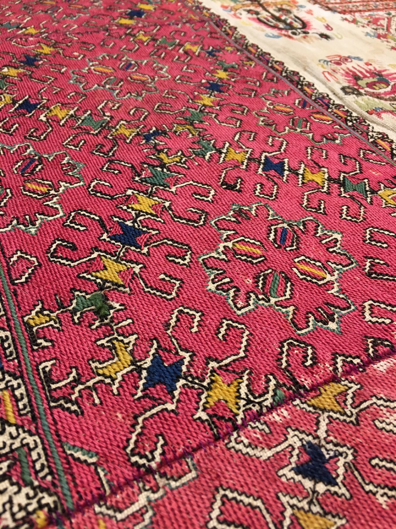 Detail c: Seltene Griechisch-Osmanische Seiden & Metall "Patchworkdecke" antik, Nordgriechenland Thessaloniki, 19.Jhd., Seiden und Metallstickerei ...