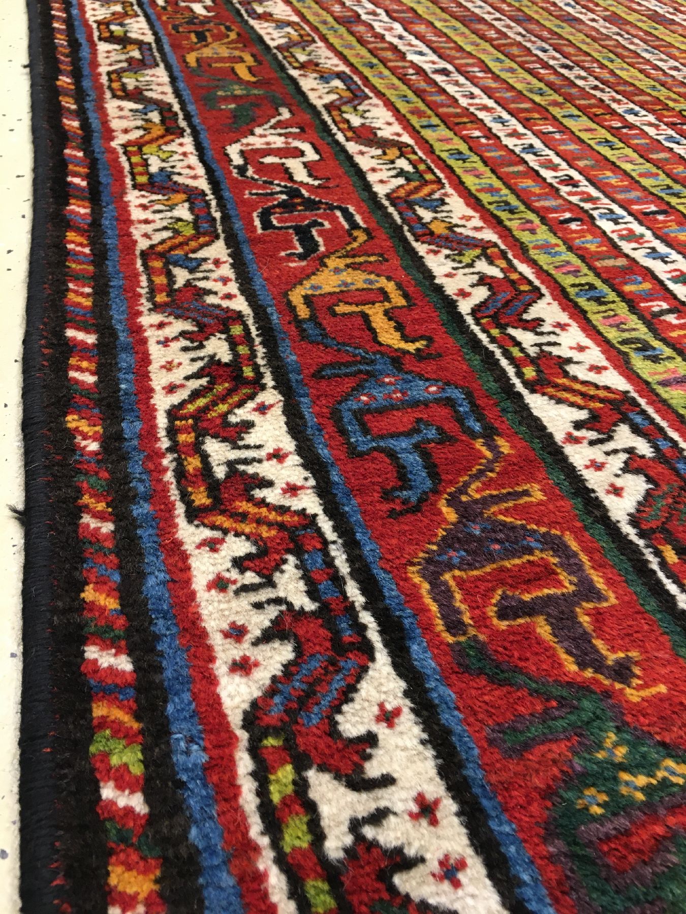 Detail g: Seltener Luri "Streifenteppich" antik, Südwestpersien Fars-Gebiet, 19.Jhd., Wolle geknüpft auf Wolle. Hochdekorativer Tribal-Teppich mit ...