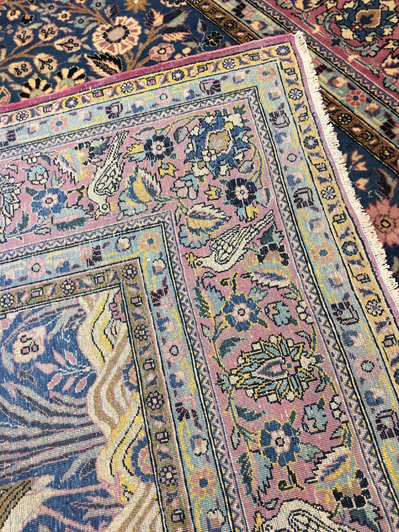 Detail h: Feiner Teheran antik (Mit Königskrone), Zentralpersien, um 1900, Korkwolle geknüpft auf Baumwolle. Hochwertiger Teheran mit sehr feiner Wolle und ...