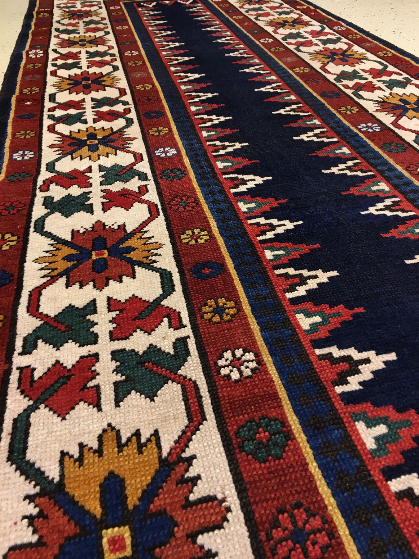 Detail d: Seltene feine Schahsavan "Galerie" antik, Südostkaukasus, 19.Jhd., Wolle geknüpft auf Wolle. Transkaukasische Galerie aus dem Südosten ...