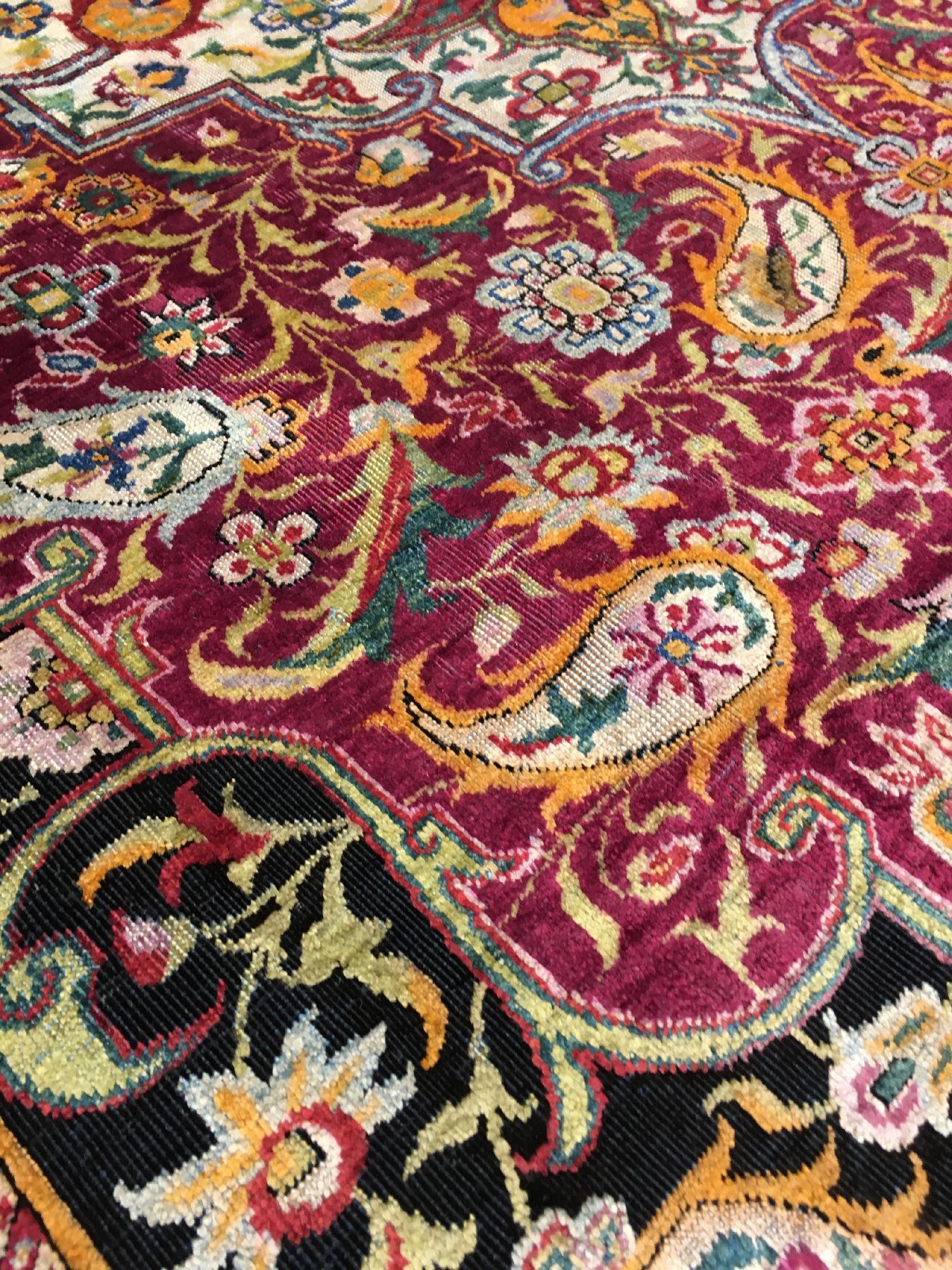 Detail d: Sehr seltener feiner Yazd "Seidenteppich" antik (Haftrang Multicolor Fransen), Südpersien, 19.Jhd., reine Naturseide mit farbiger ...