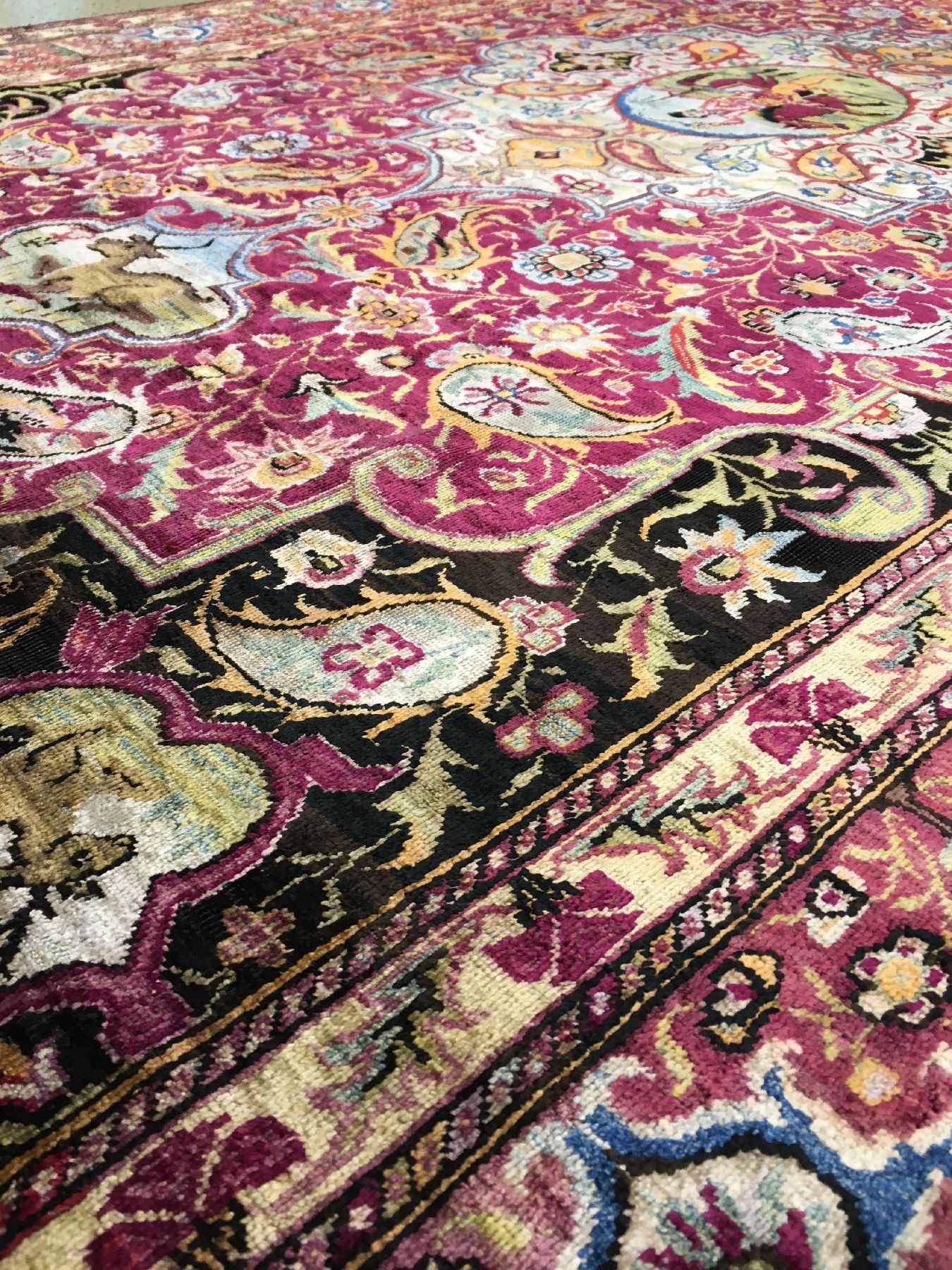 Detail g: Sehr seltener feiner Yazd "Seidenteppich" antik (Haftrang Multicolor Fransen), Südpersien, 19.Jhd., reine Naturseide mit farbiger ...