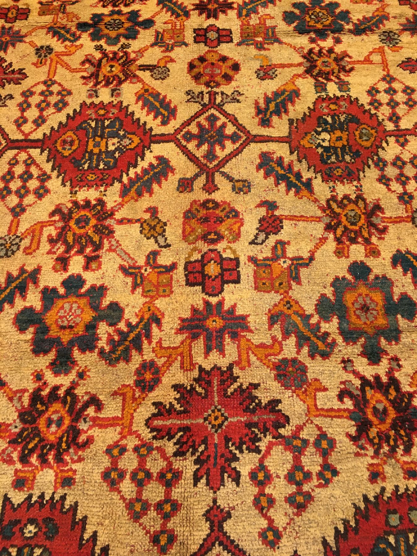 Detail e: Großer Uschak antik, Westanatolien, Ende 19.Jhd., Wolle geknüpft auf Wolle. Dekorativer und fast quadratischer Uschak Salon-Teppich mit eleganter ...