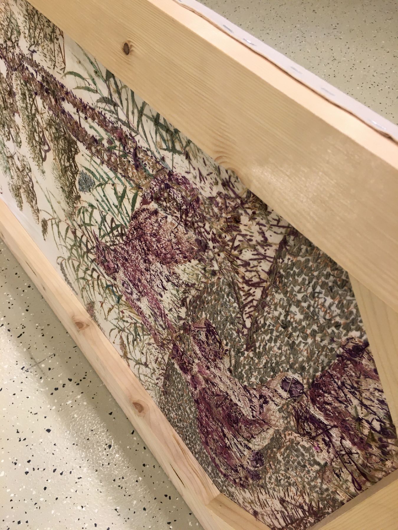 Detail h: Sehr feine "Seidenstickerei" antik (Tigerfamilie), Japan, Ende 19.Jhd., reine Naturseide. Bemerkenswerte Handarbeit aus Japan mit sehr ...