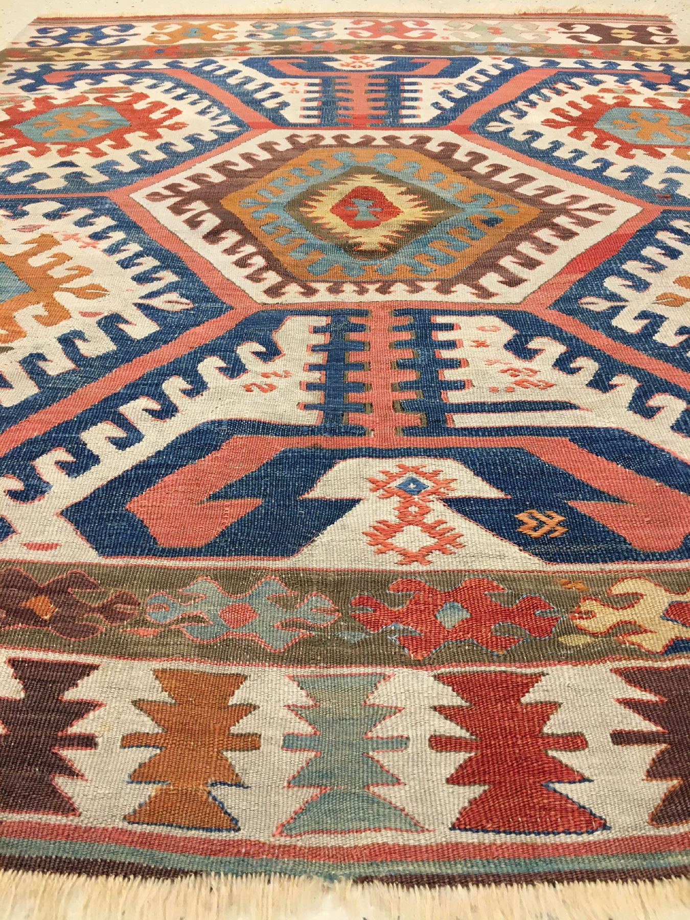 Detail d: Seltener Hotamis "Kelim" antik, Zentralanatolien Konya-Region, 19.Jhd., Wolle gewebt auf Wolle. Kleinformatige Sitzunterlage der ...