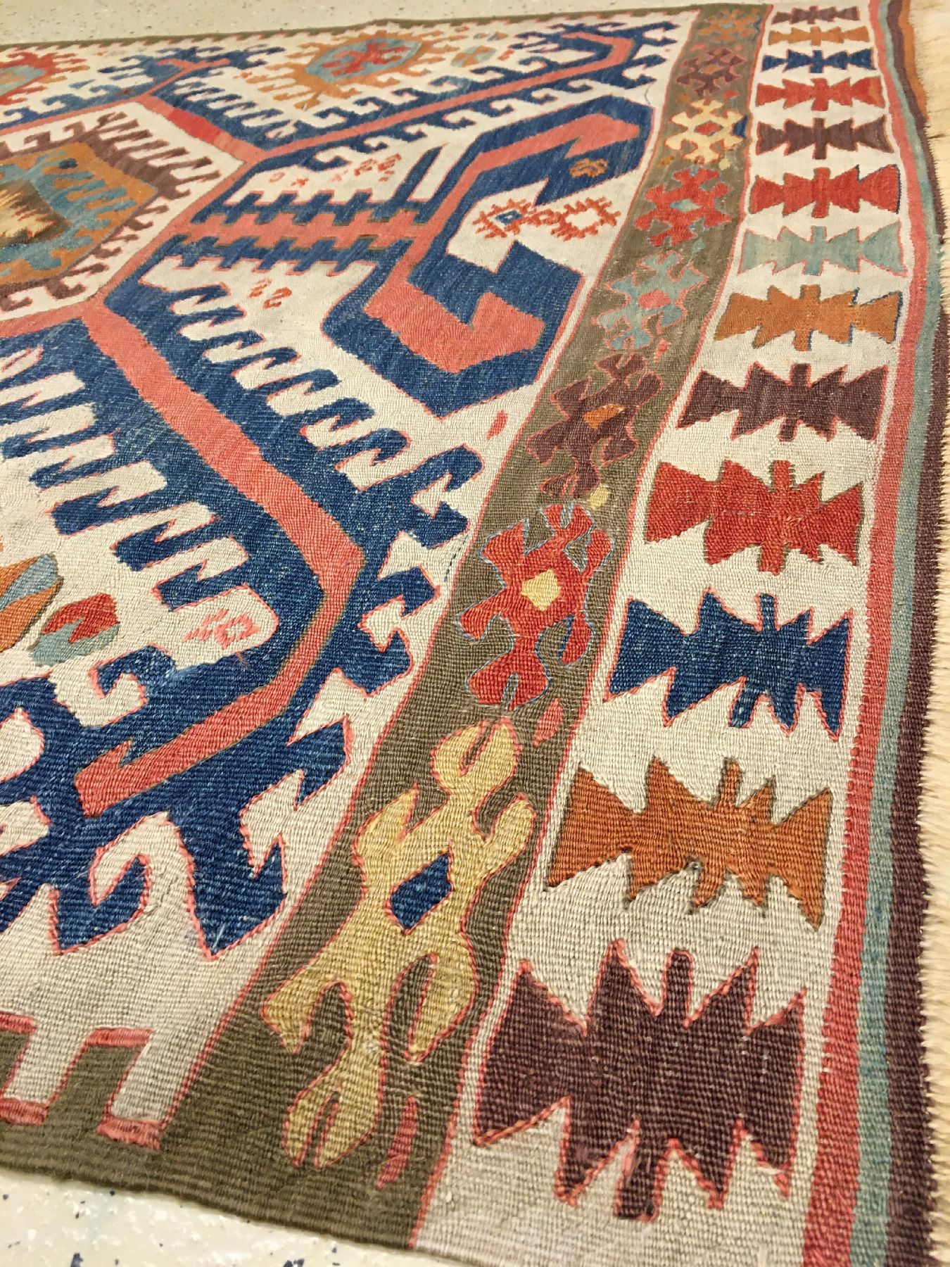 Detail f: Seltener Hotamis "Kelim" antik, Zentralanatolien Konya-Region, 19.Jhd., Wolle gewebt auf Wolle. Kleinformatige Sitzunterlage der ...