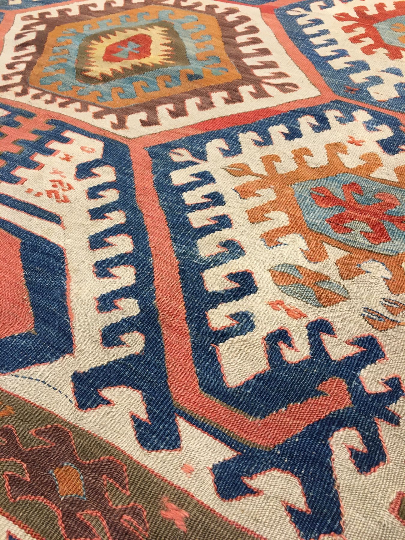 Detail g: Seltener Hotamis "Kelim" antik, Zentralanatolien Konya-Region, 19.Jhd., Wolle gewebt auf Wolle. Kleinformatige Sitzunterlage der ...