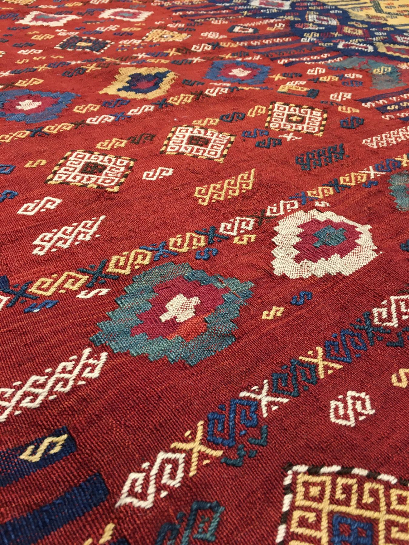Detail e: Seltene feine kaukasische Azeri "Verneh" antik, Südkaukasus Azerbaijan, 19.Jhd., Wolle gewebt auf Wolle. Einzigartige Azeri Verneh-Decke ...